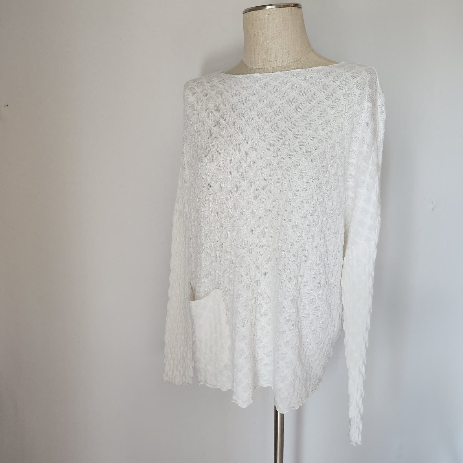 NWT Cut Loose $99 Waffle Texture Knit Tunic Top Long Sleeve White Oversize S - Thumbnail 2