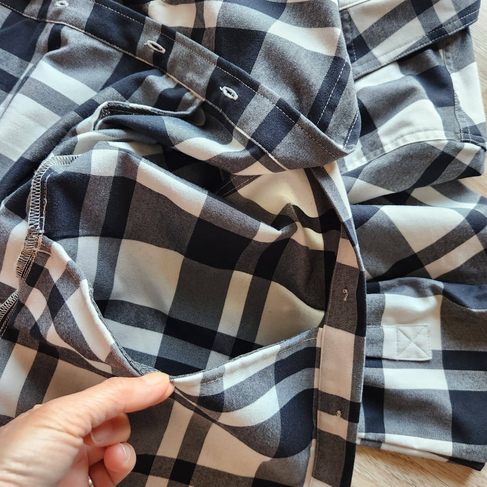 Outdoor Research Kulshan Flannel Tunic Button-Up Shirt Pocket Plaid Black Sz.M - Thumbnail 9