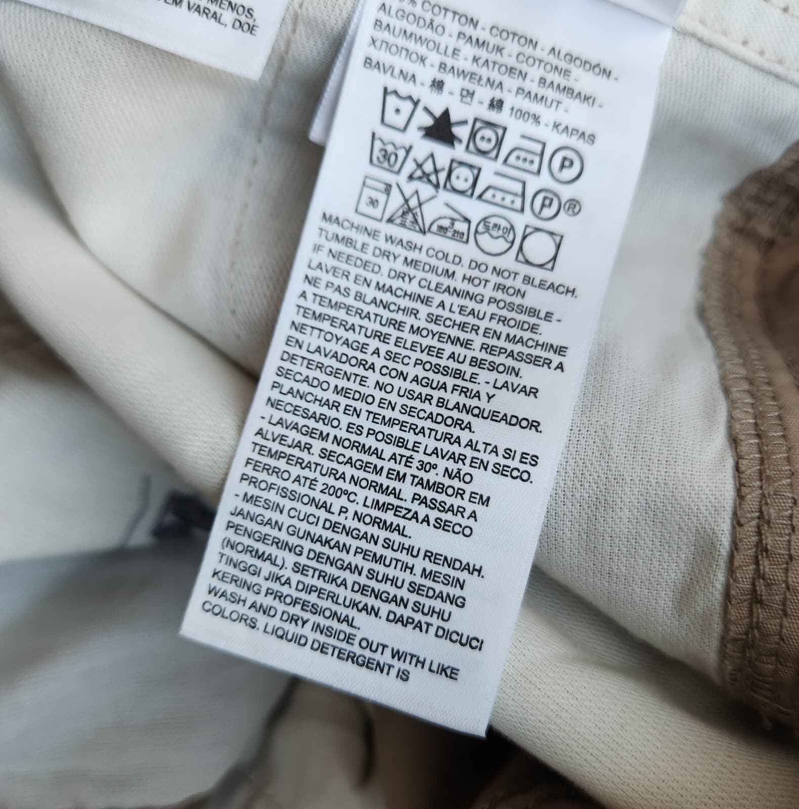 NWT Levi's Classic Cargo 13" Belted Shorts Zip Pocket Cotton Beige Men's 40 - Thumbnail 8
