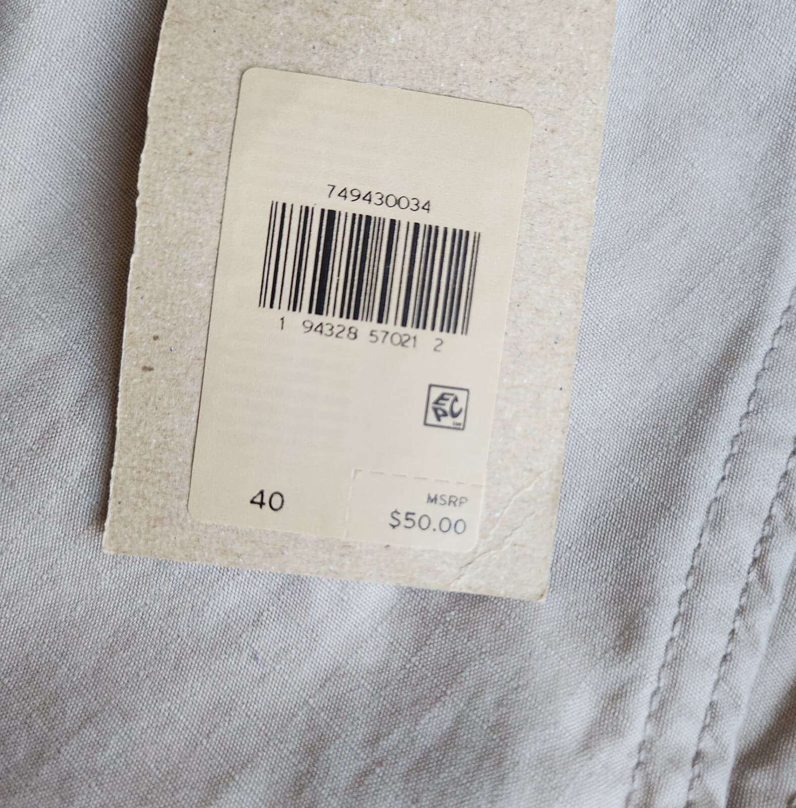 NWT Levi's Classic Cargo 13" Belted Shorts Zip Pocket Cotton Beige Men's 40 - Thumbnail 6