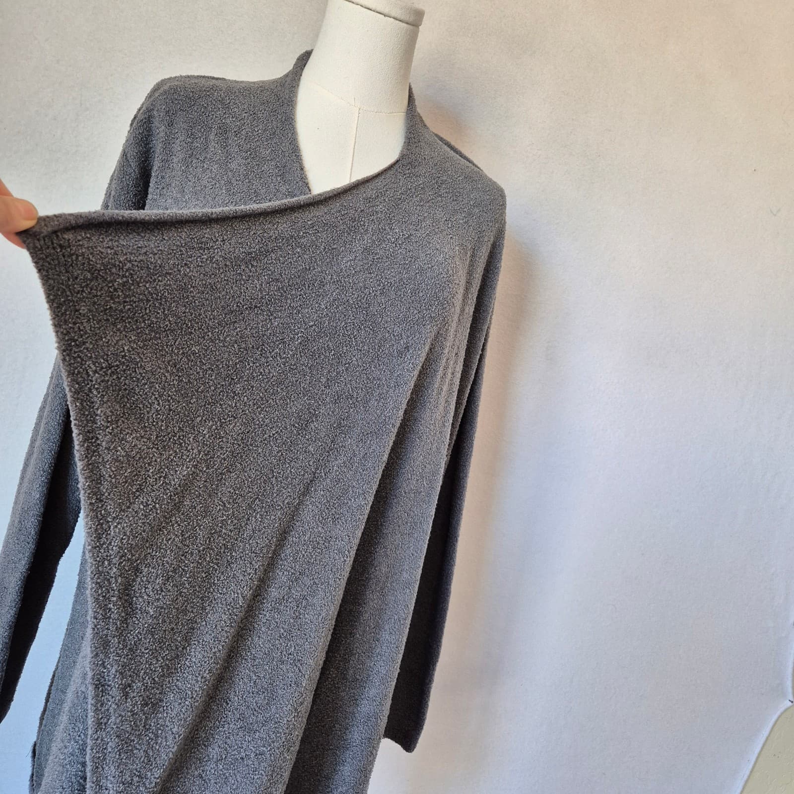 Barefoot Dreams Bamboo Chic Lite Knit Drap Wrap Open Cardigan Dark Grey Sz.L/XL - Thumbnail 4