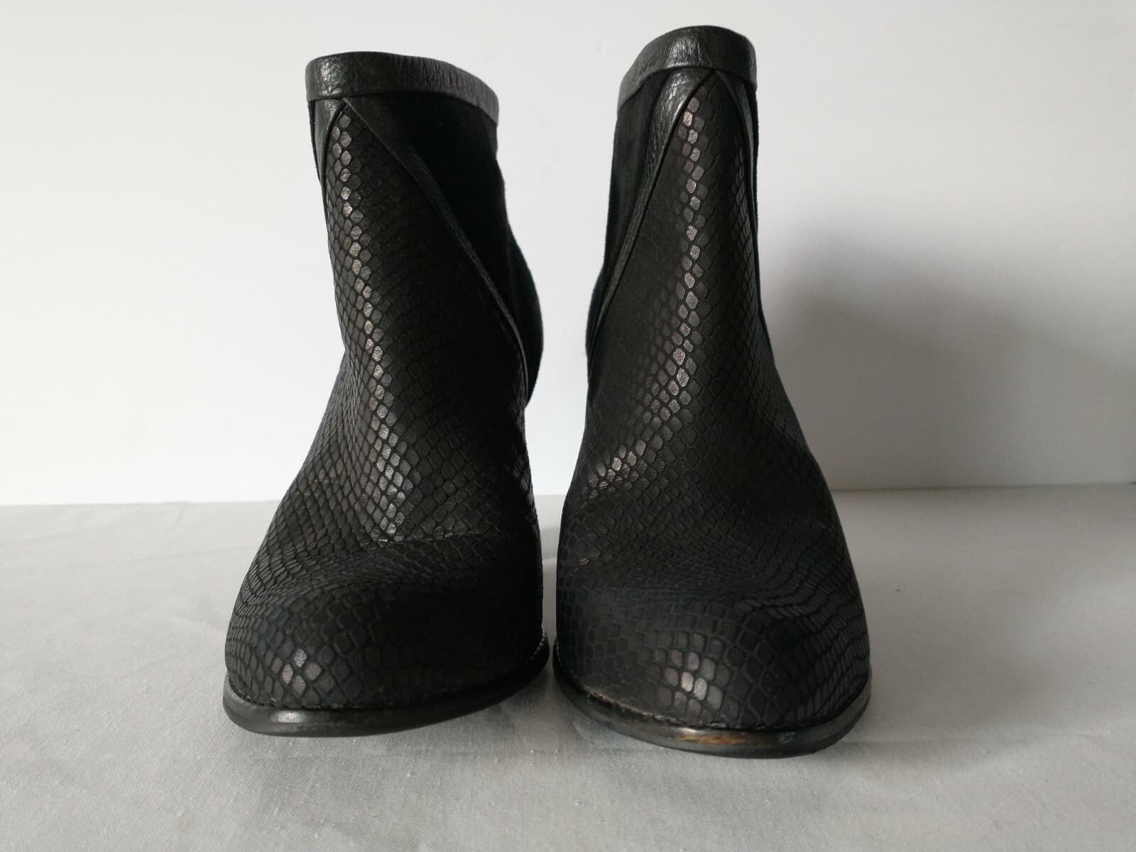 FOSSIL Suede Leather Heel Ankle Boots Back-Zipper Pattern-Black Women US8.5 - Thumbnail 7