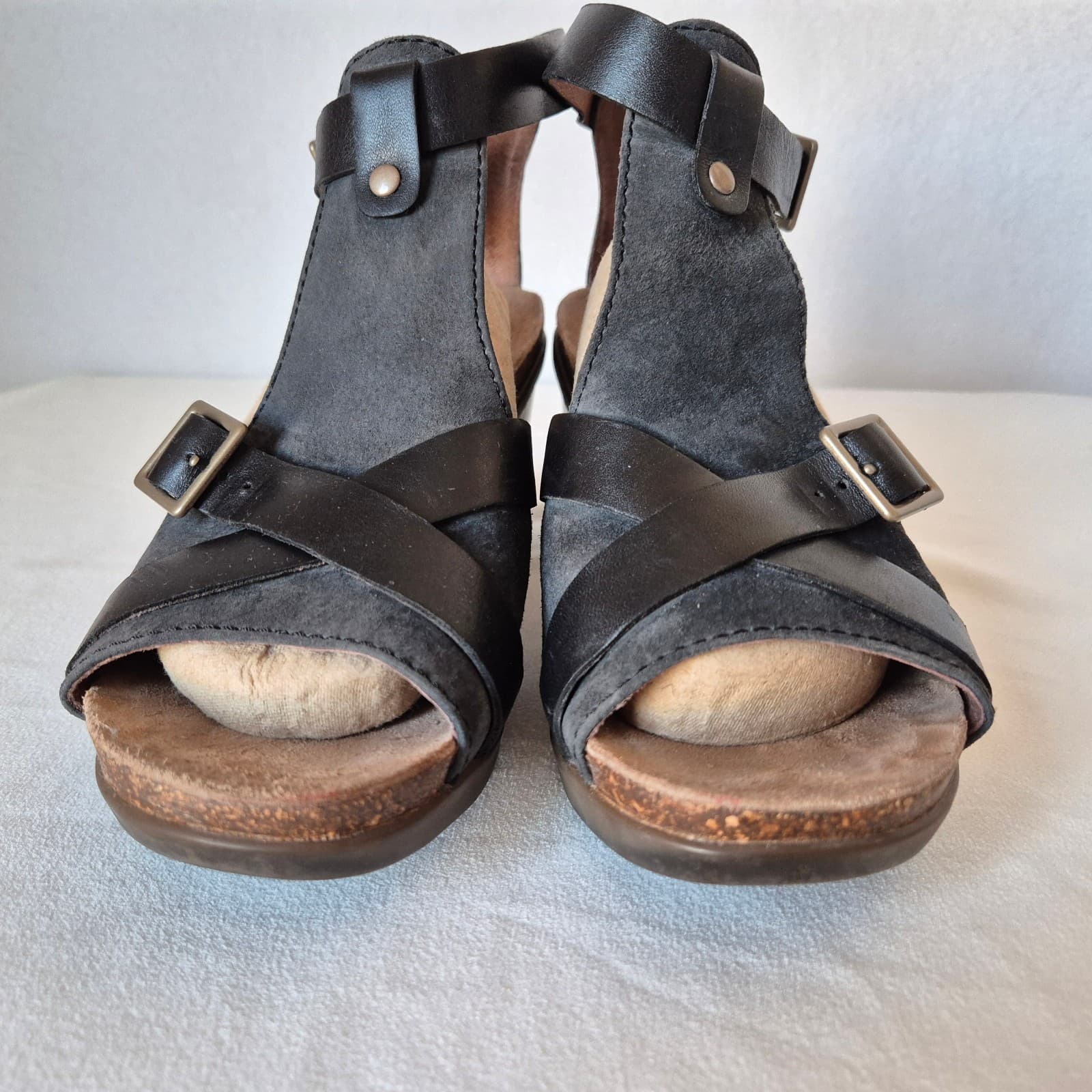 Dansko Dominique T-strap 3" Block Heel Sandals Cork Midsole Black Leather EU39 - Thumbnail 6