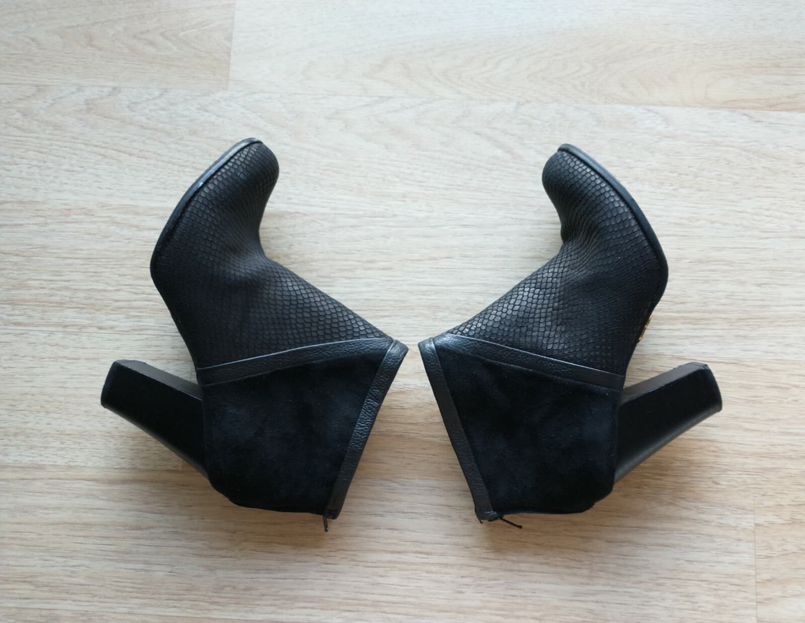 FOSSIL Suede Leather Heel Ankle Boots Back-Zipper Pattern-Black Women US8.5 - Thumbnail 5