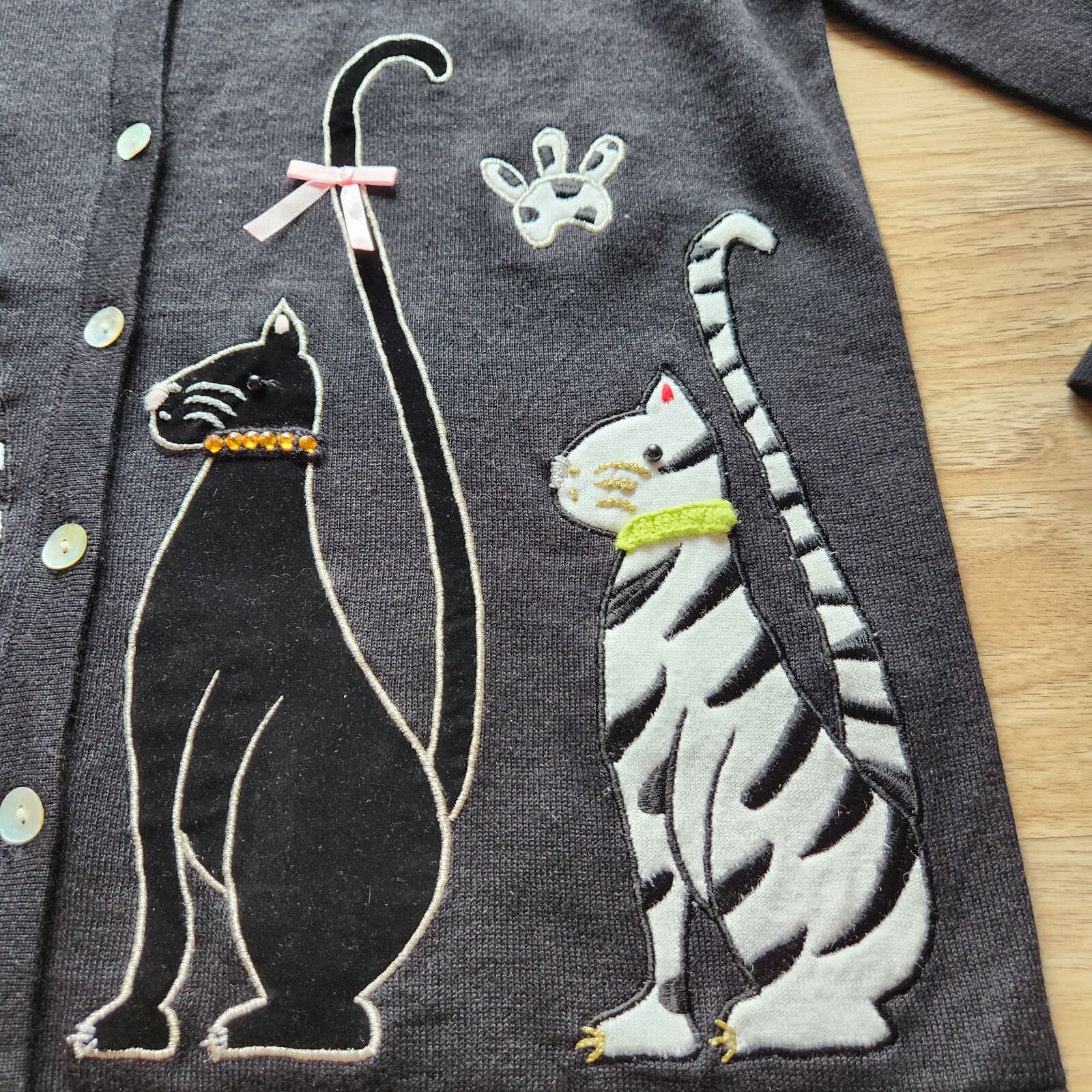 EUC Vintage Berek Cats Embroidered Ramie Blend Cardigan Button Black Women's L - Thumbnail 8