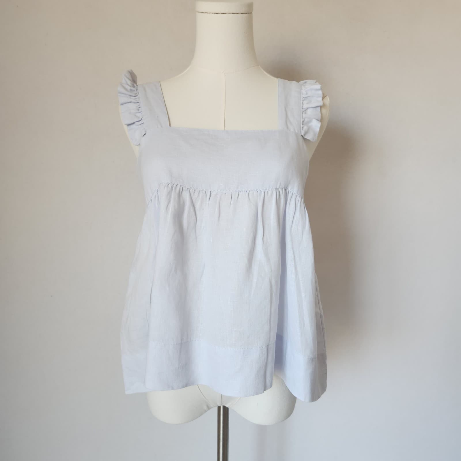 NWoT Homebodii Rebecca Linen Camisole & Shorts Pajama Set In Eggshell Blue Sz.XS - Thumbnail 3
