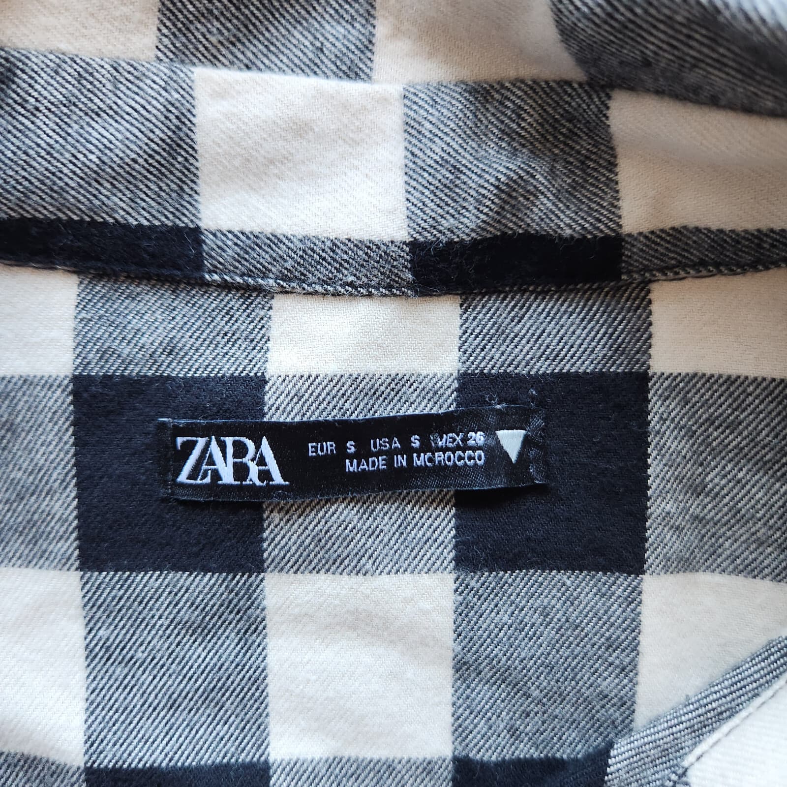 EUC ZARA Buffalo Plaid Oversize Shirt Button Long Sleeve Cotton Black Cream Sz.S - Thumbnail 9