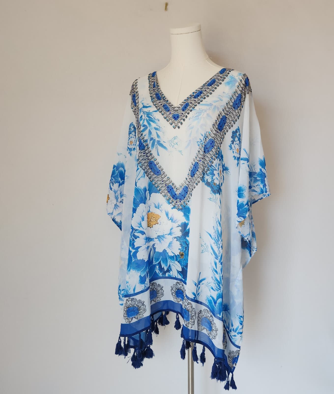 ASA Kaftans Beaded Jewel Caftan Top Tassel-Hem V-Neck Chiffon Blue White Sz.XXL - Thumbnail 3