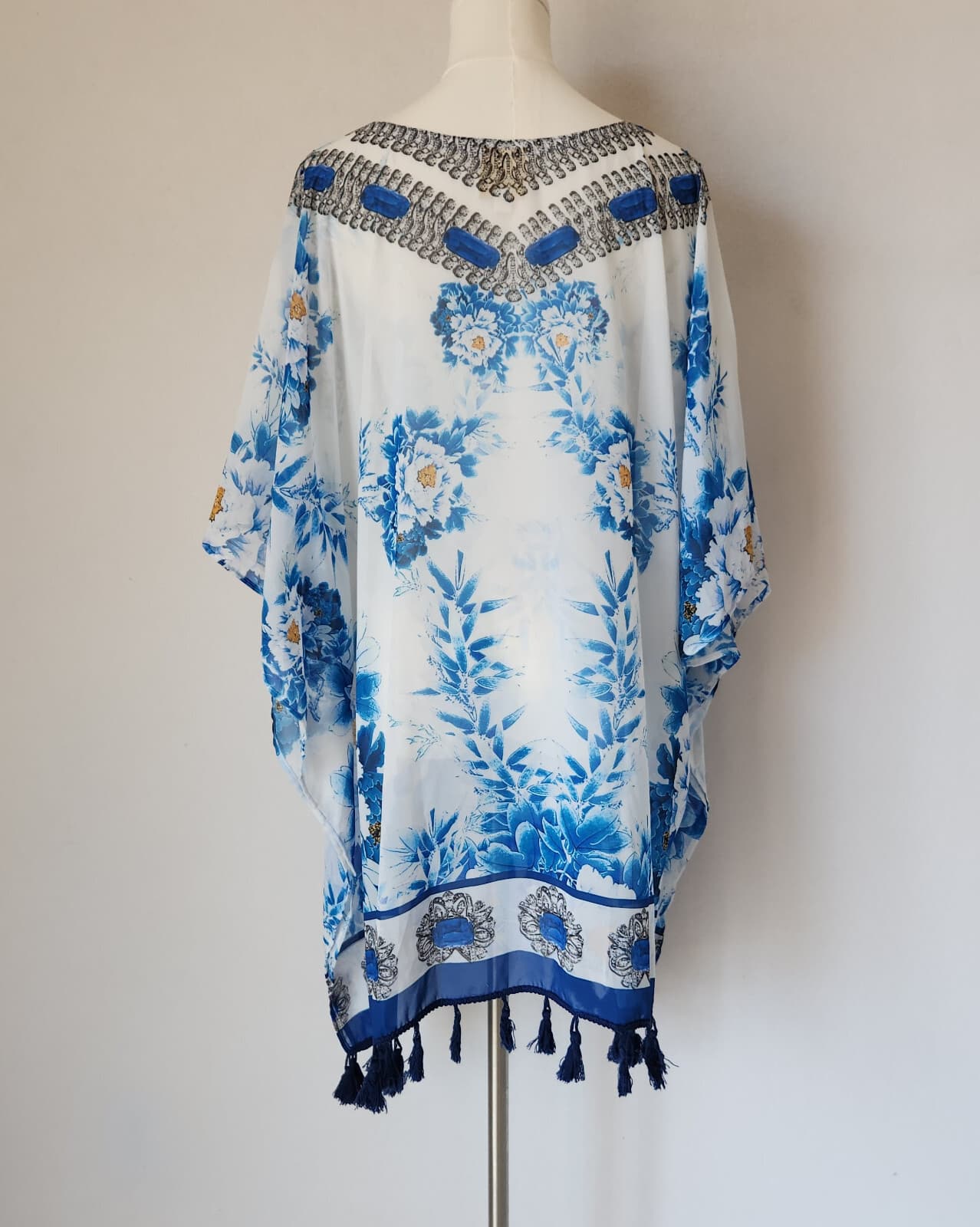 ASA Kaftans Beaded Jewel Caftan Top Tassel-Hem V-Neck Chiffon Blue White Sz.XXL - Thumbnail 8