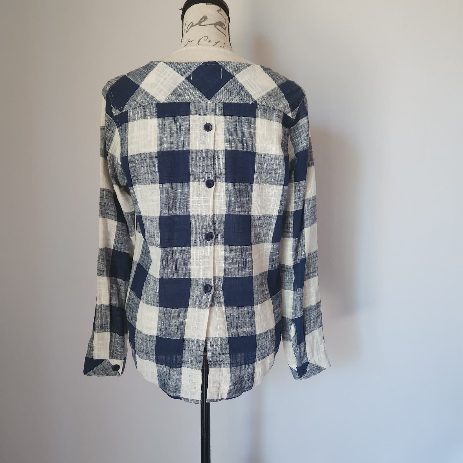 Cloth & Stone Anthropologie Plaid Linen Blend Back Button Popover Top Blue Sz.S - Thumbnail 2