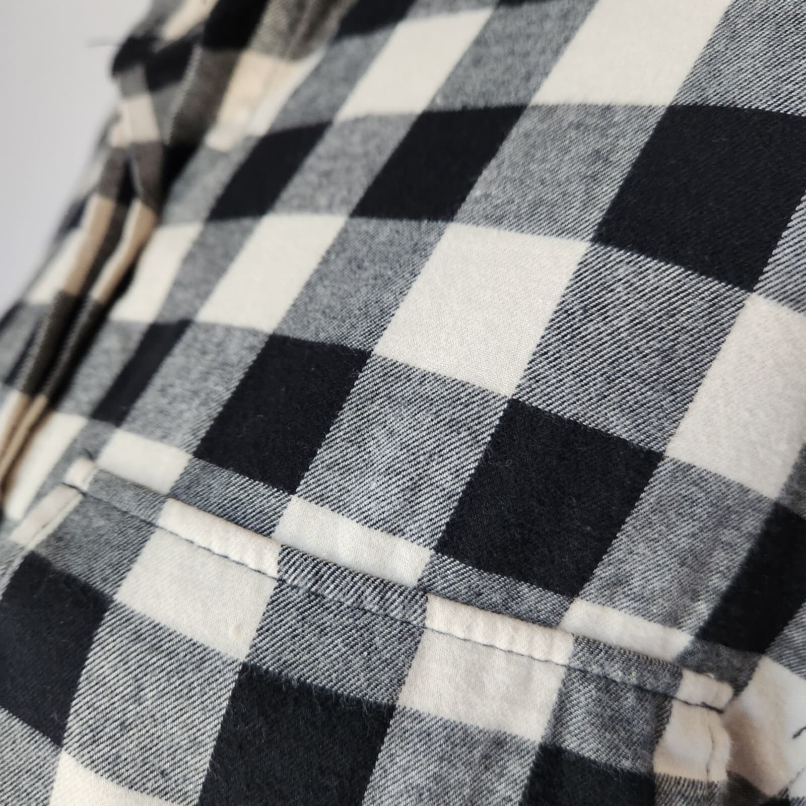 EUC ZARA Buffalo Plaid Oversize Shirt Button Long Sleeve Cotton Black Cream Sz.S - Thumbnail 3