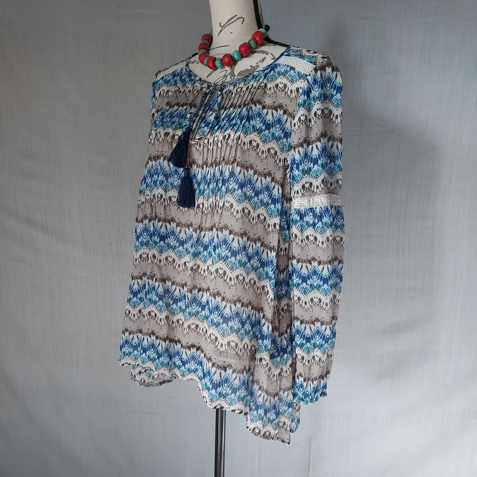 Sundance 100% Silk Pintuck Boho Blouse Tassel Long Sleeve Geo-Print Blue Sz.L - Thumbnail 3