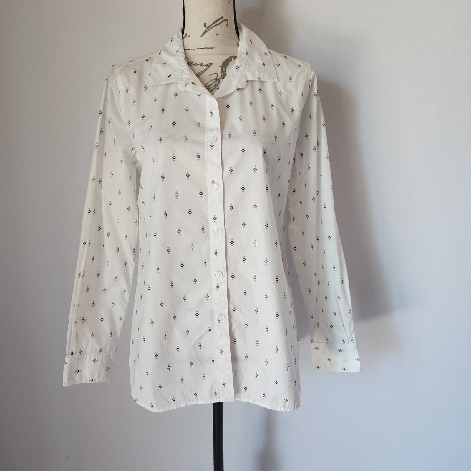 Garnet Hill Organic Pima Cotton Star Floral Button Shirt Long Sleeve White Sz.8 - Thumbnail 2