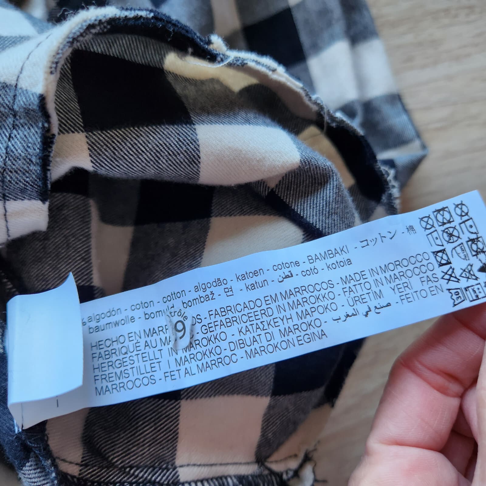 EUC ZARA Buffalo Plaid Oversize Shirt Button Long Sleeve Cotton Black Cream Sz.S - Thumbnail 10