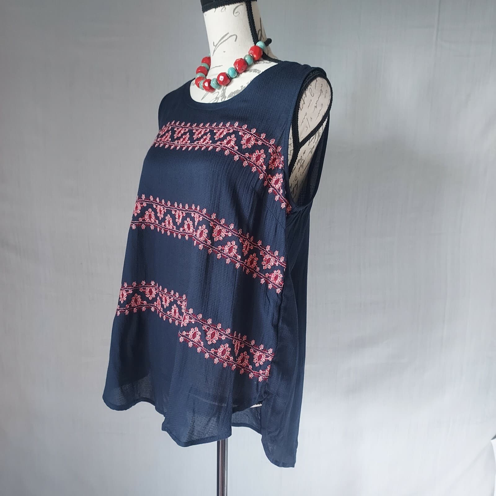 NWT Lucky Brand Floral Embroidered Tunic Top Sleeveless Navy Blue Women Sz.L $60 - Thumbnail 4