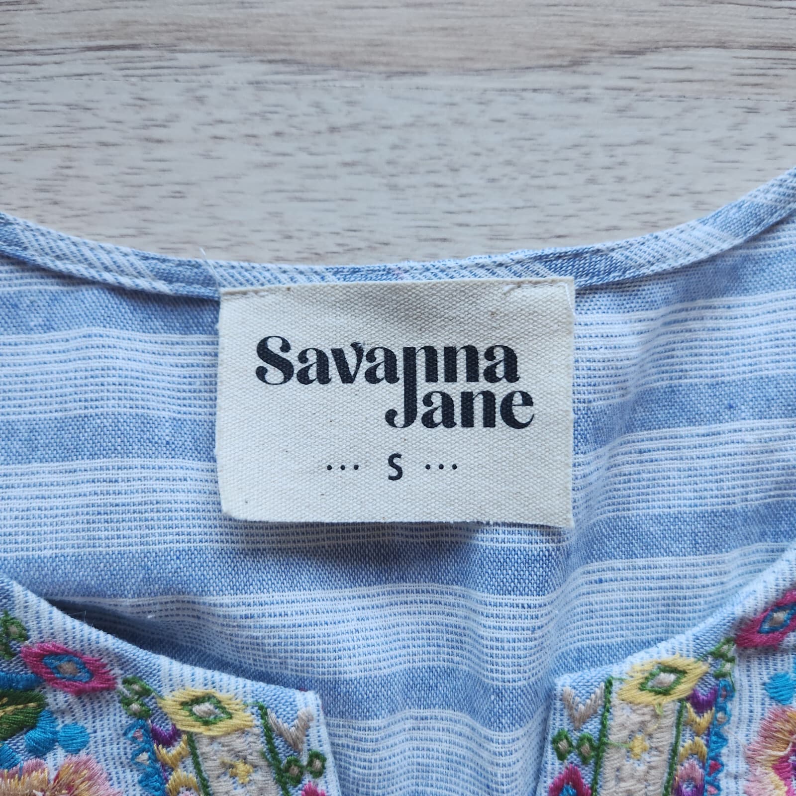 EUC Savanna Jane Embroidered Floral Stripe Popover Top 3/4 Bell Sleeve Blue Sz.S - Thumbnail 9
