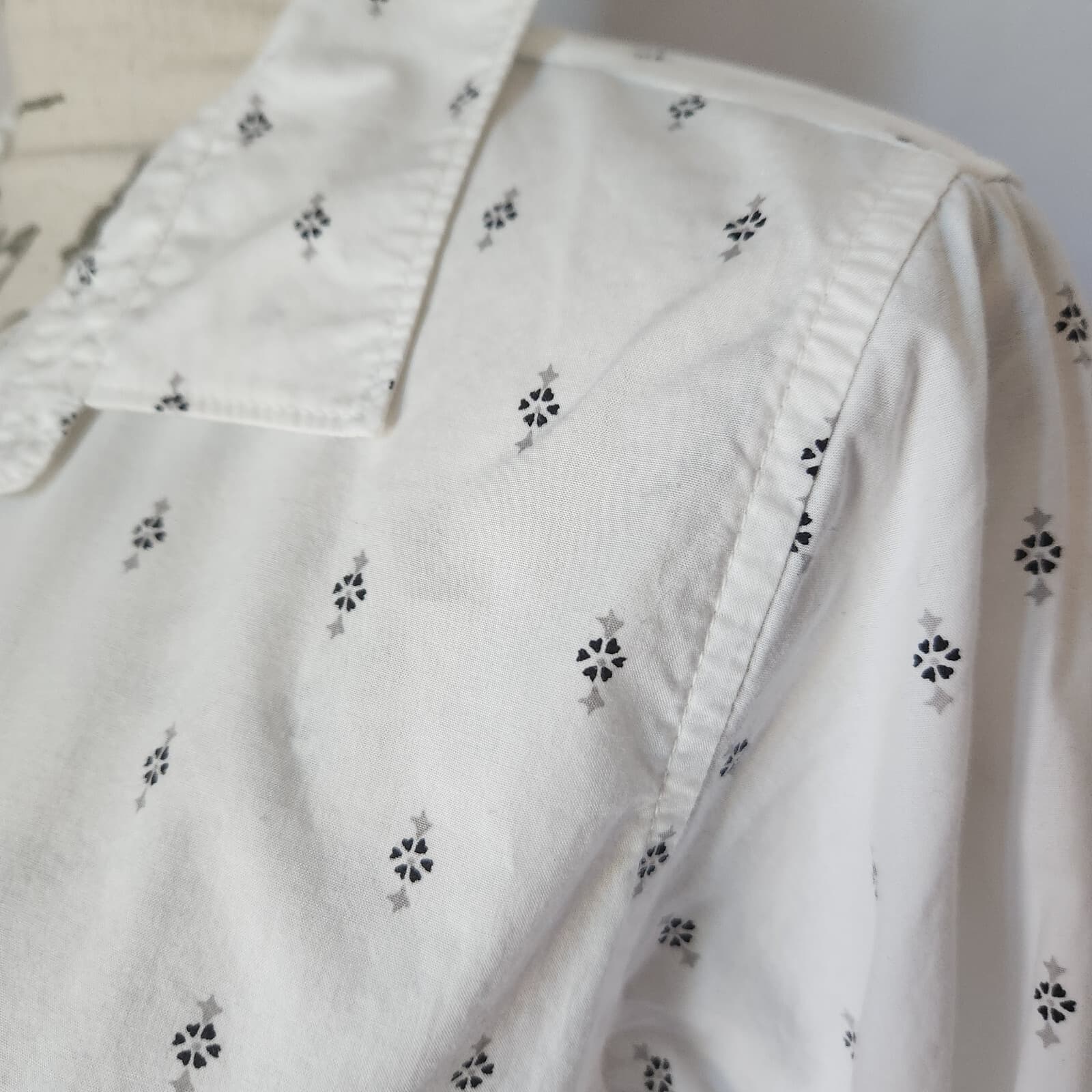 Garnet Hill Organic Pima Cotton Star Floral Button Shirt Long Sleeve White Sz.8 - Thumbnail 4