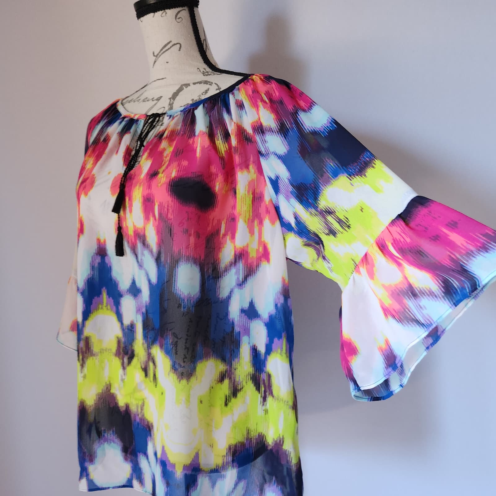 MILLY Sashgu Bogainvilles Ikat Chiffon Bell Sleeve Top Tassel Multicolor Women L