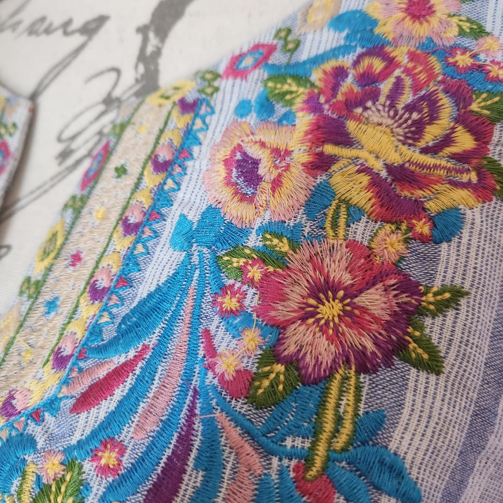 EUC Savanna Jane Embroidered Floral Stripe Popover Top 3/4 Bell Sleeve Blue Sz.S - Thumbnail 6