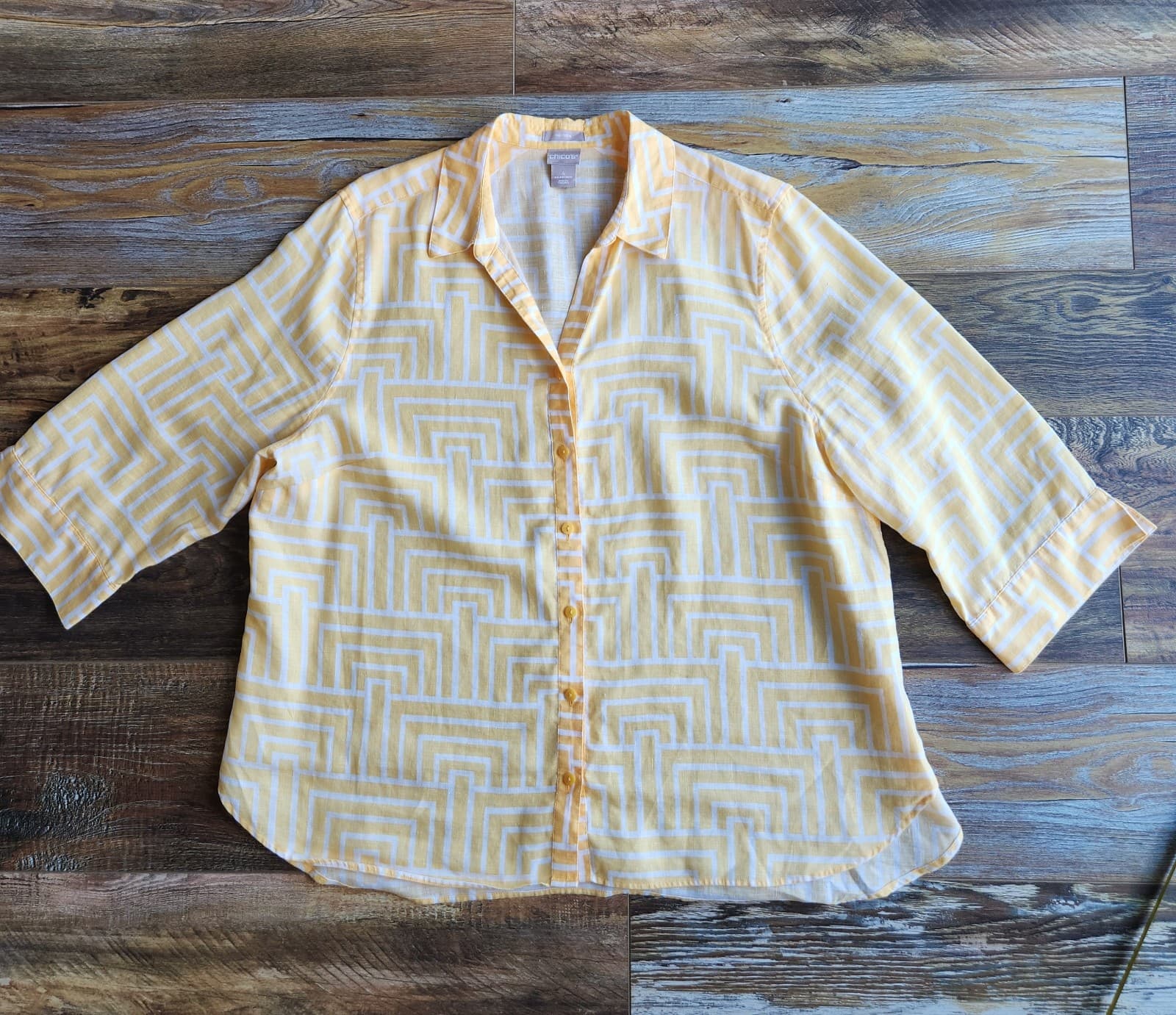 Chico's Non Iron Linen Maze Printed Button-Up Tunic Shirt 3/4 Sleeve Yellow Sz.4 - Thumbnail 5