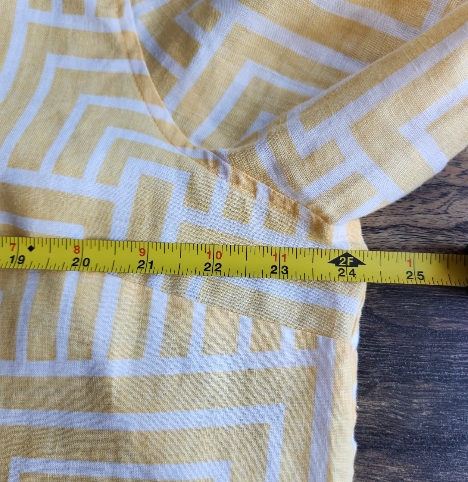 Chico's Non Iron Linen Maze Printed Button-Up Tunic Shirt 3/4 Sleeve Yellow Sz.4 - Thumbnail 8