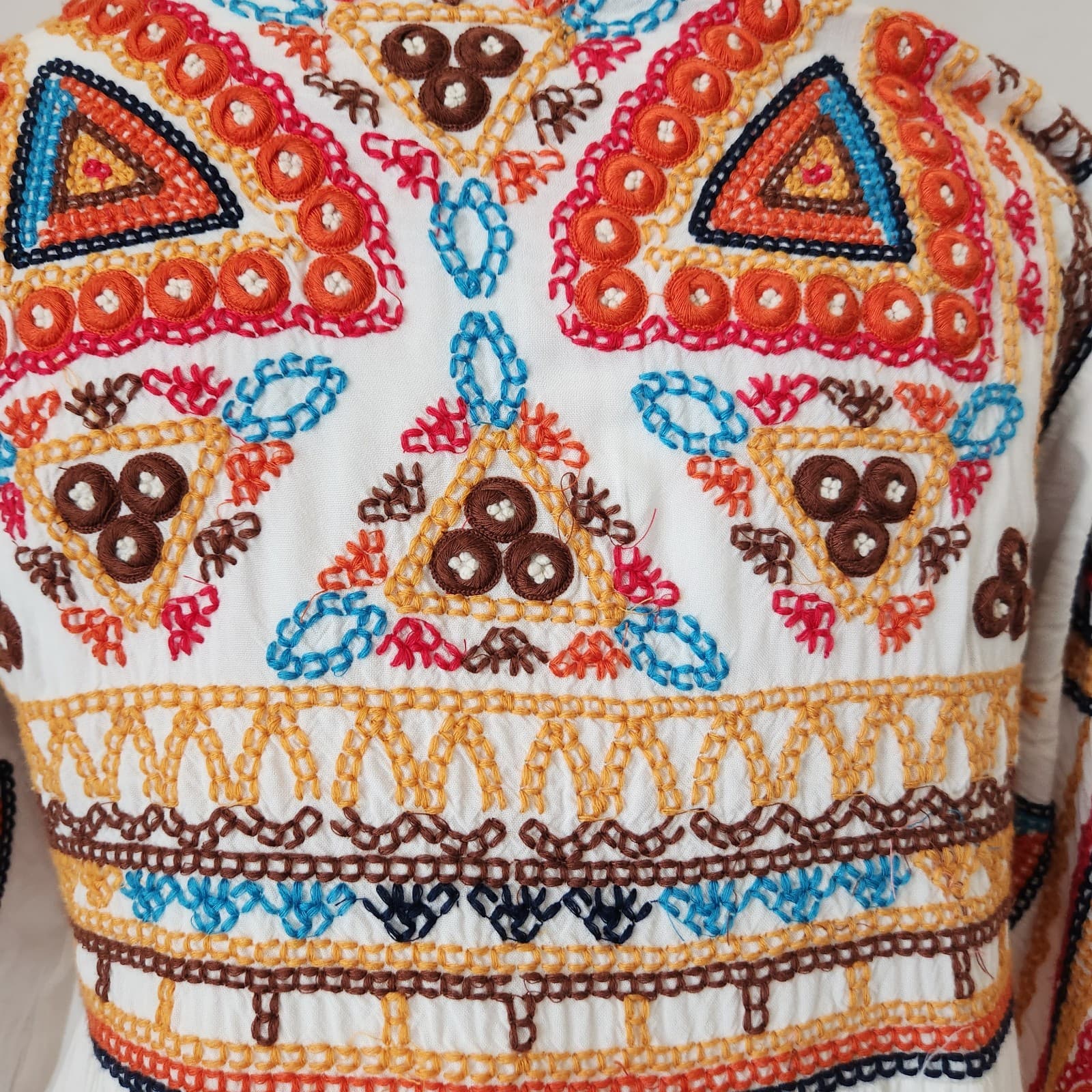 Feathers by Tolani Mara Embroidered Boho Blouse Tassel Bell-Sleeve White Sz.M - Thumbnail 6