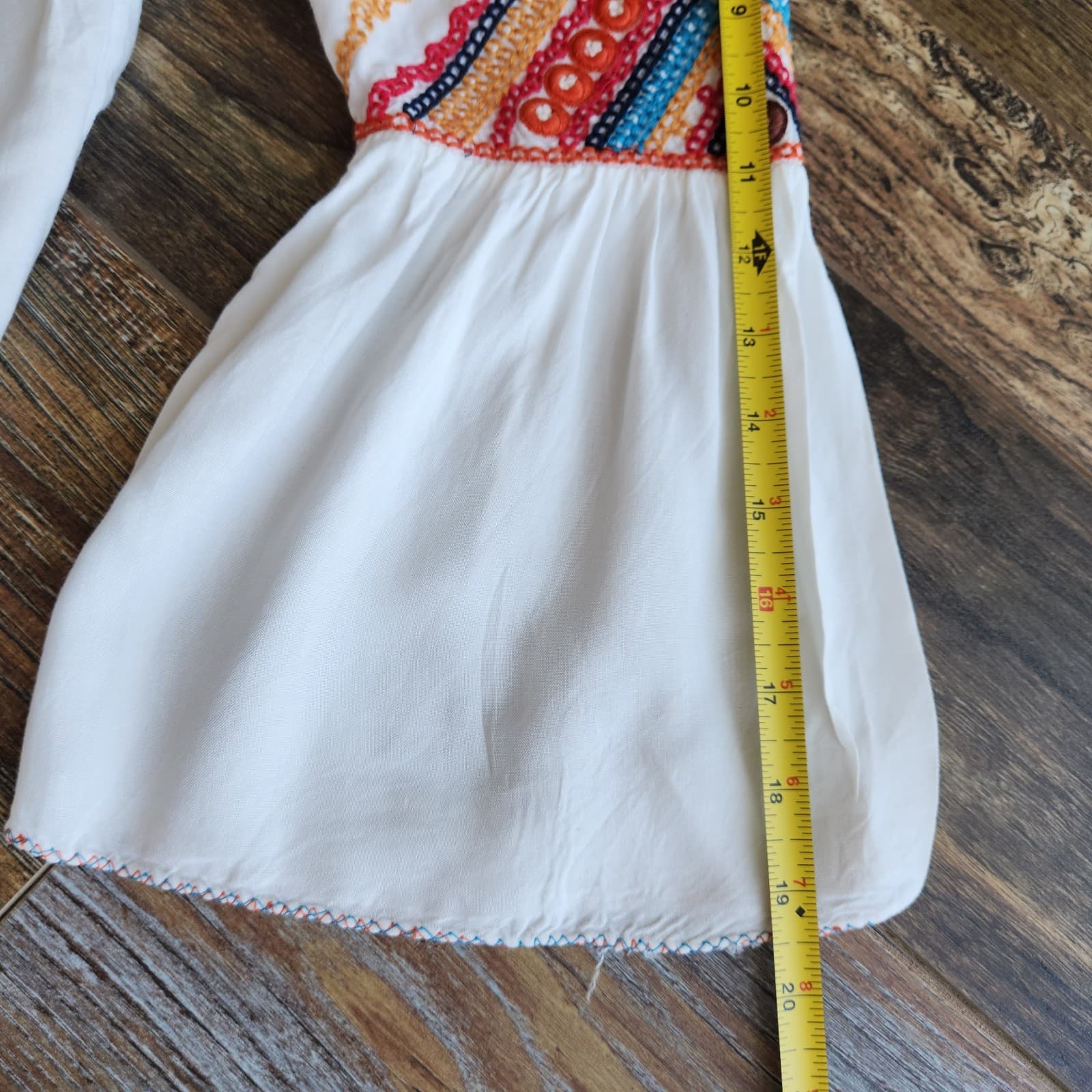 Feathers by Tolani Mara Embroidered Boho Blouse Tassel Bell-Sleeve White Sz.M - Thumbnail 12