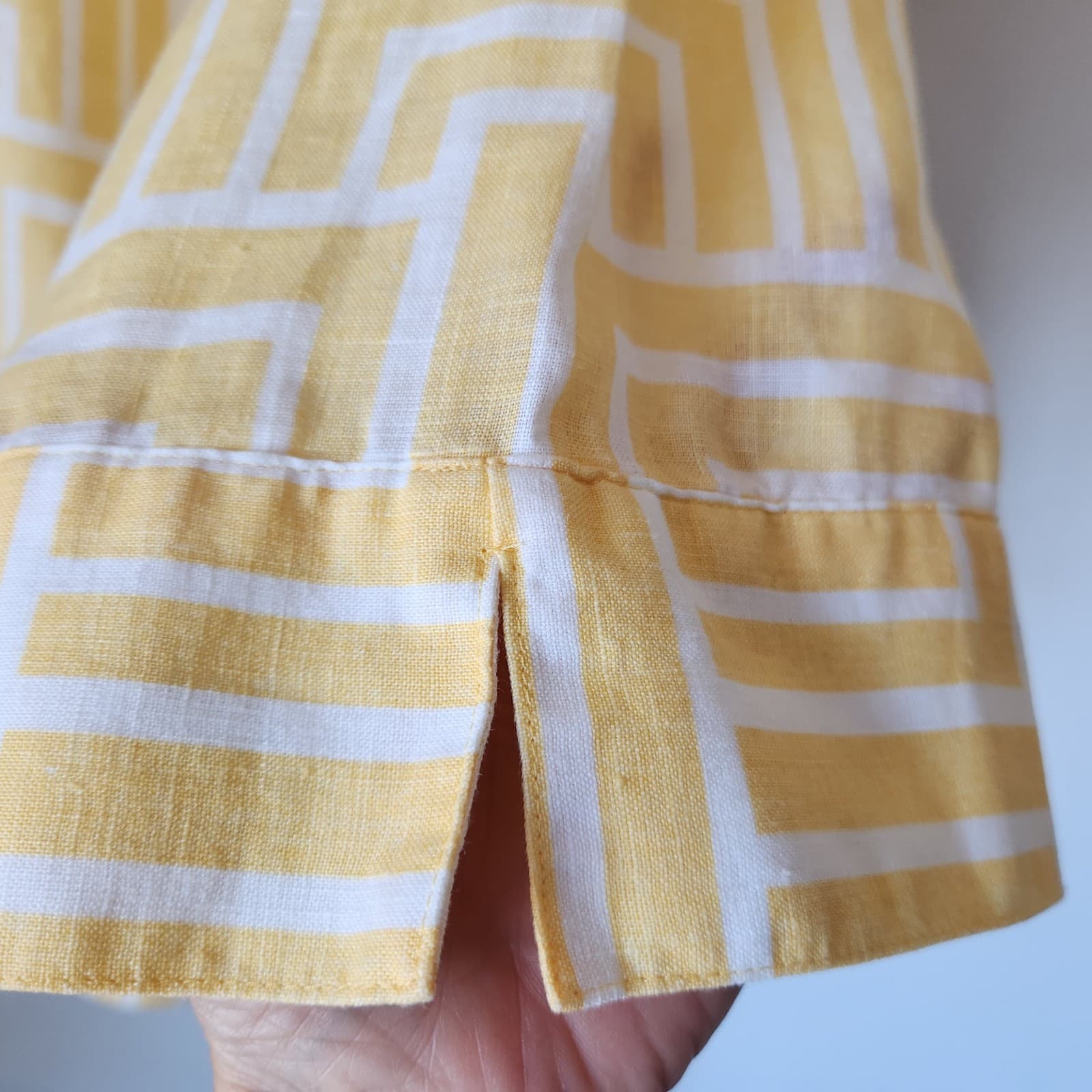Chico's Non Iron Linen Maze Printed Button-Up Tunic Shirt 3/4 Sleeve Yellow Sz.4 - Thumbnail 3