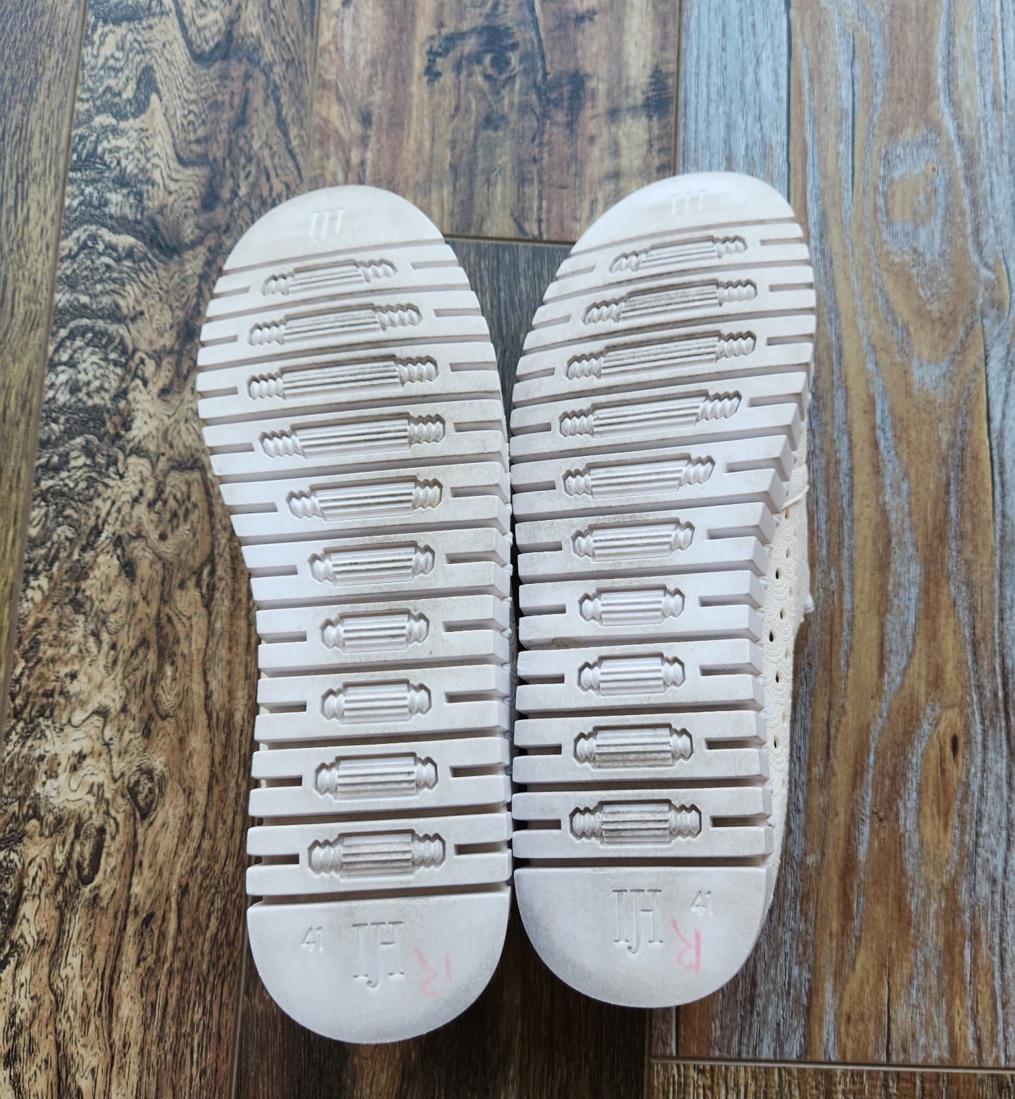ILSE JACOBSEN Hornbaek Tulip Perforate Flat Slip-On Sneakers White Ivory EU41 - Thumbnail 5