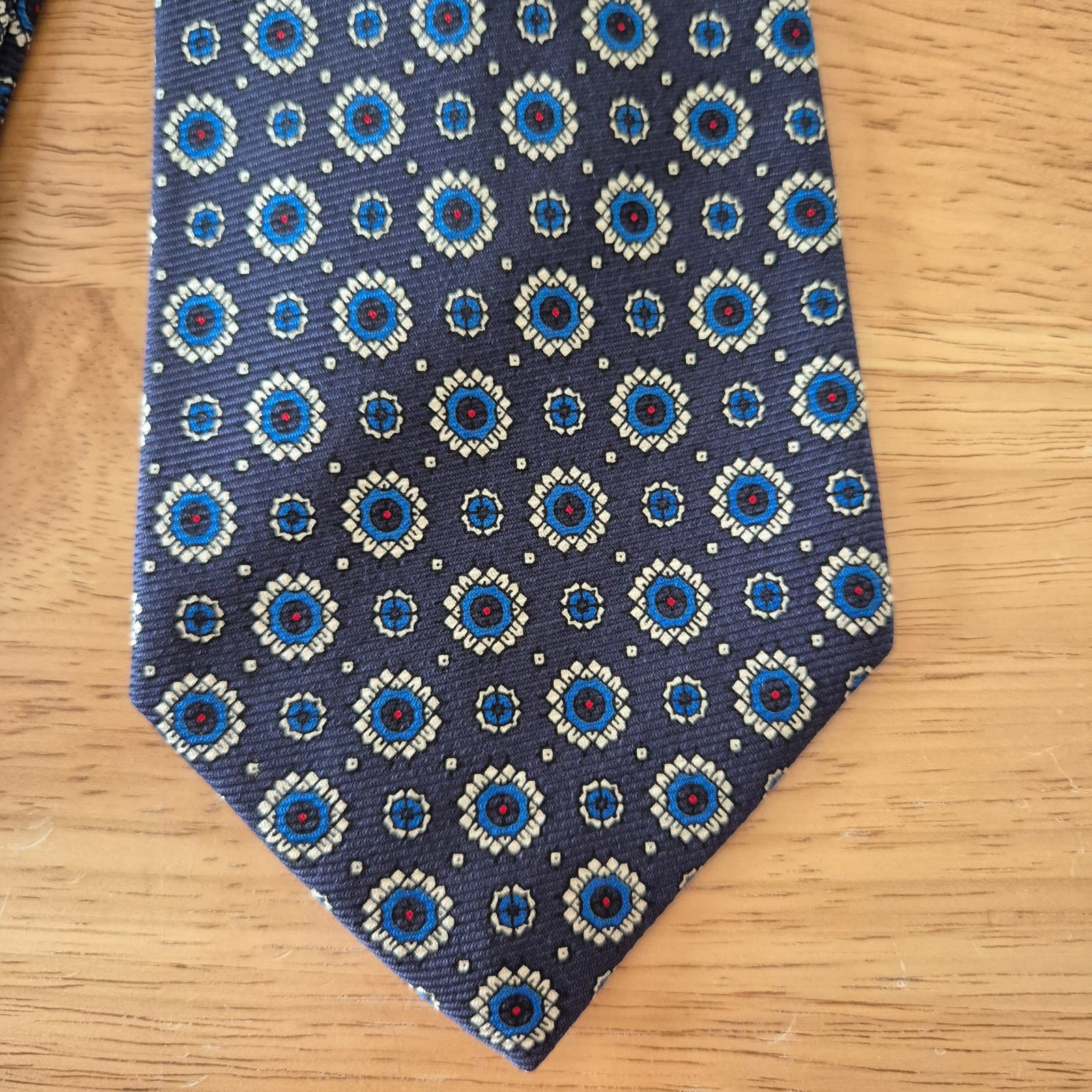 Vintage Polo By Ralph Lauren Hand Made in USA 100% Silk Medallion Neck-Tie Navy - Thumbnail 3