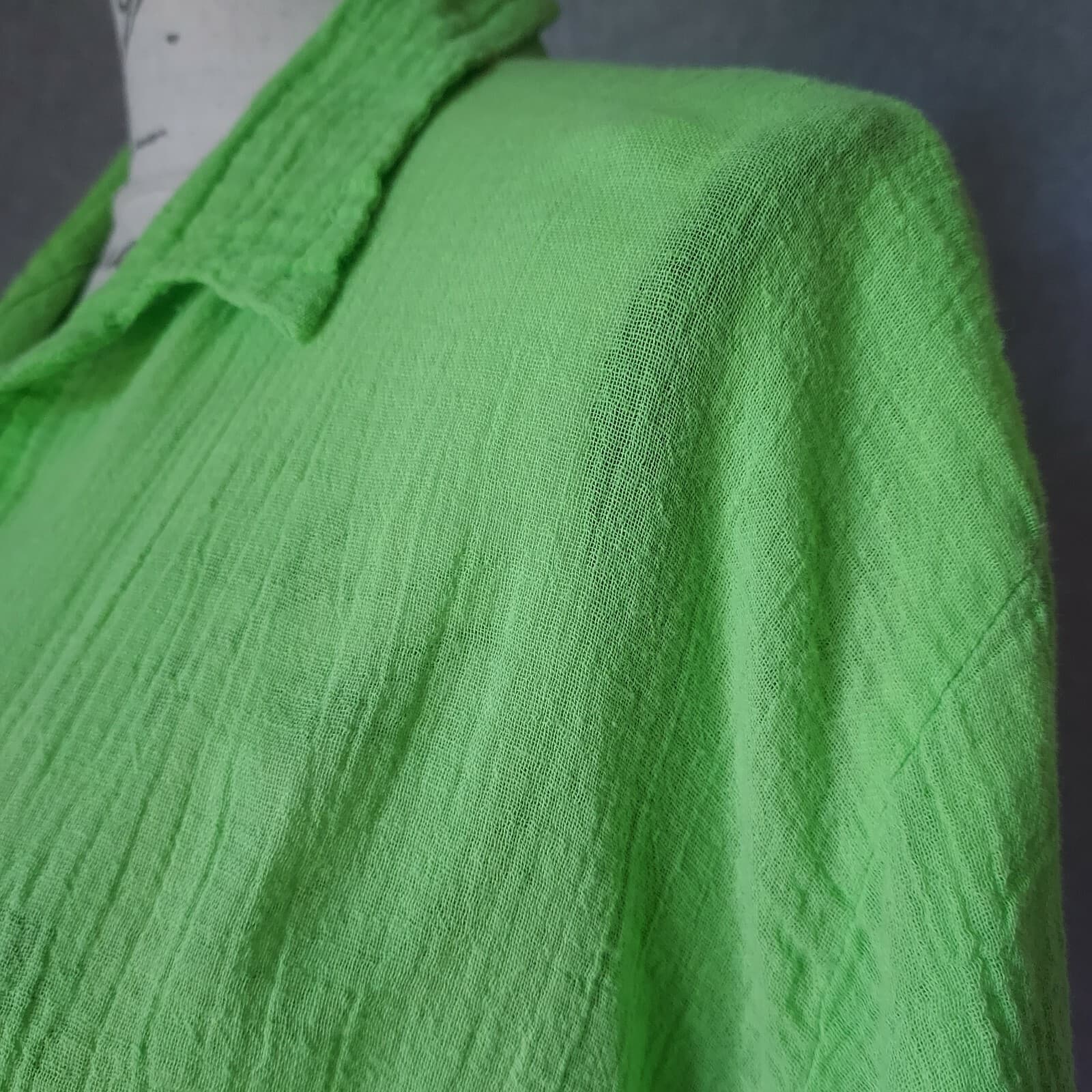 Bloomingdale's Gauzy Tunic Shirt Short Sleeve Button Cotton Green L Made in USA - Thumbnail 2