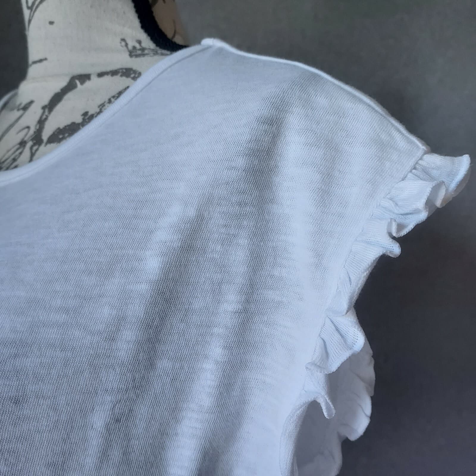 Boden Faye Ruffle Sleeve Jersey Tank Top Sleeveless Crew Neck White Chest 42" - Thumbnail 3