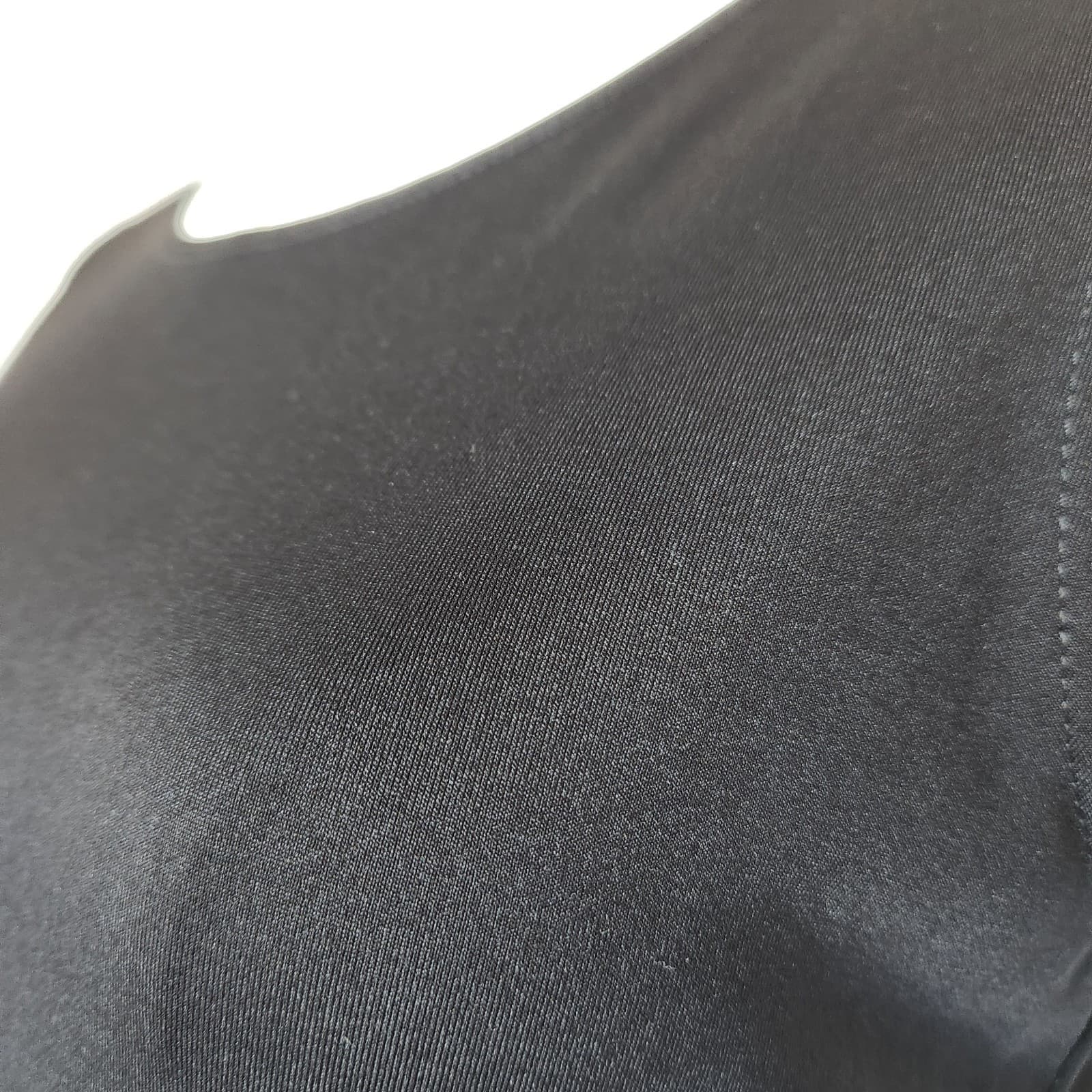 Chico's Microfiber Comfort Tank Top Sleeveless Scoop Neck Stretch Black Sz.M - Thumbnail 3