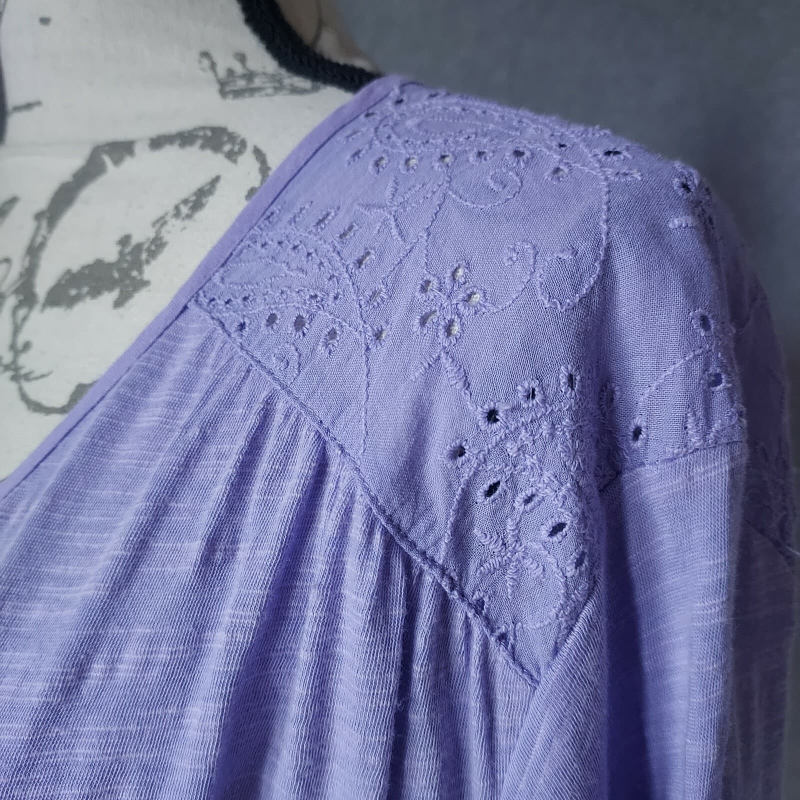ARIAT Knit-Lace Tunic Top 3/4 Sleeve 1/4 Button Purple Cotton Blend Women XL - Thumbnail 2