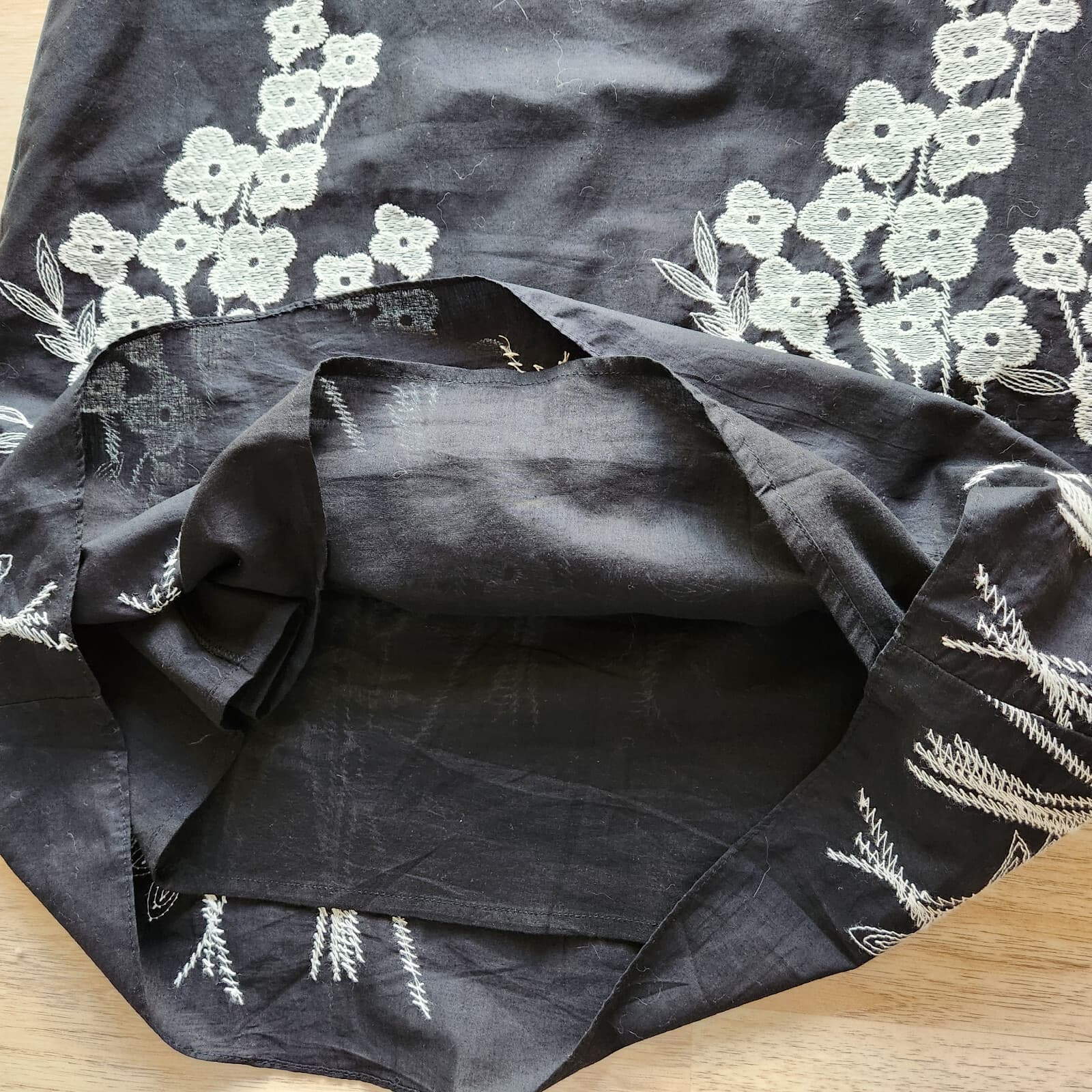 COREY LYNN CALTER Anthropologie Embroidered Floral Shift Dress Cotton Black Sz.S - Thumbnail 6