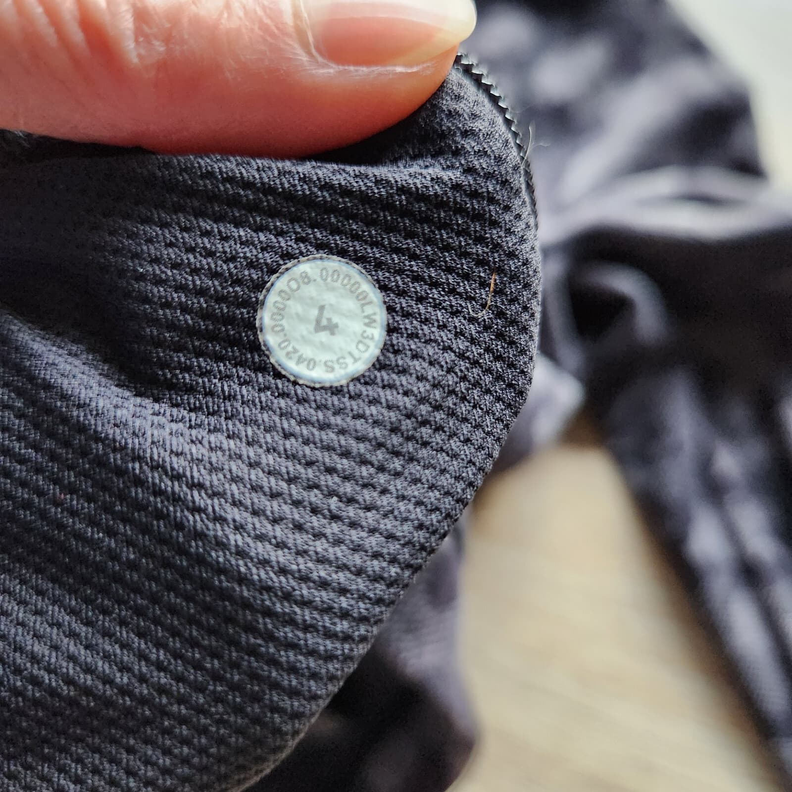 Lululemon Runderful Long Sleeve Heritage Camo Jacquard Black Lunar Rock Womens 4 - Thumbnail 14