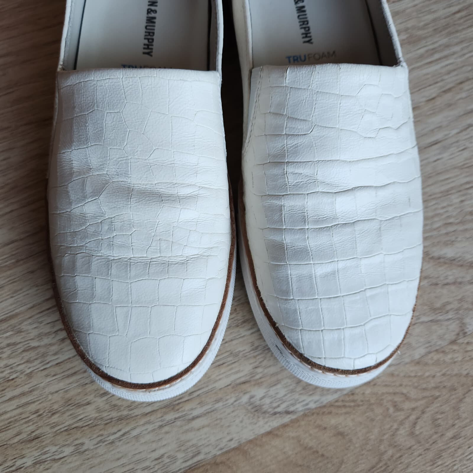 Johnston & Murphy Callie Slip On Sneaker White Croc Embossed Leahter Women 8.5M - Thumbnail 5
