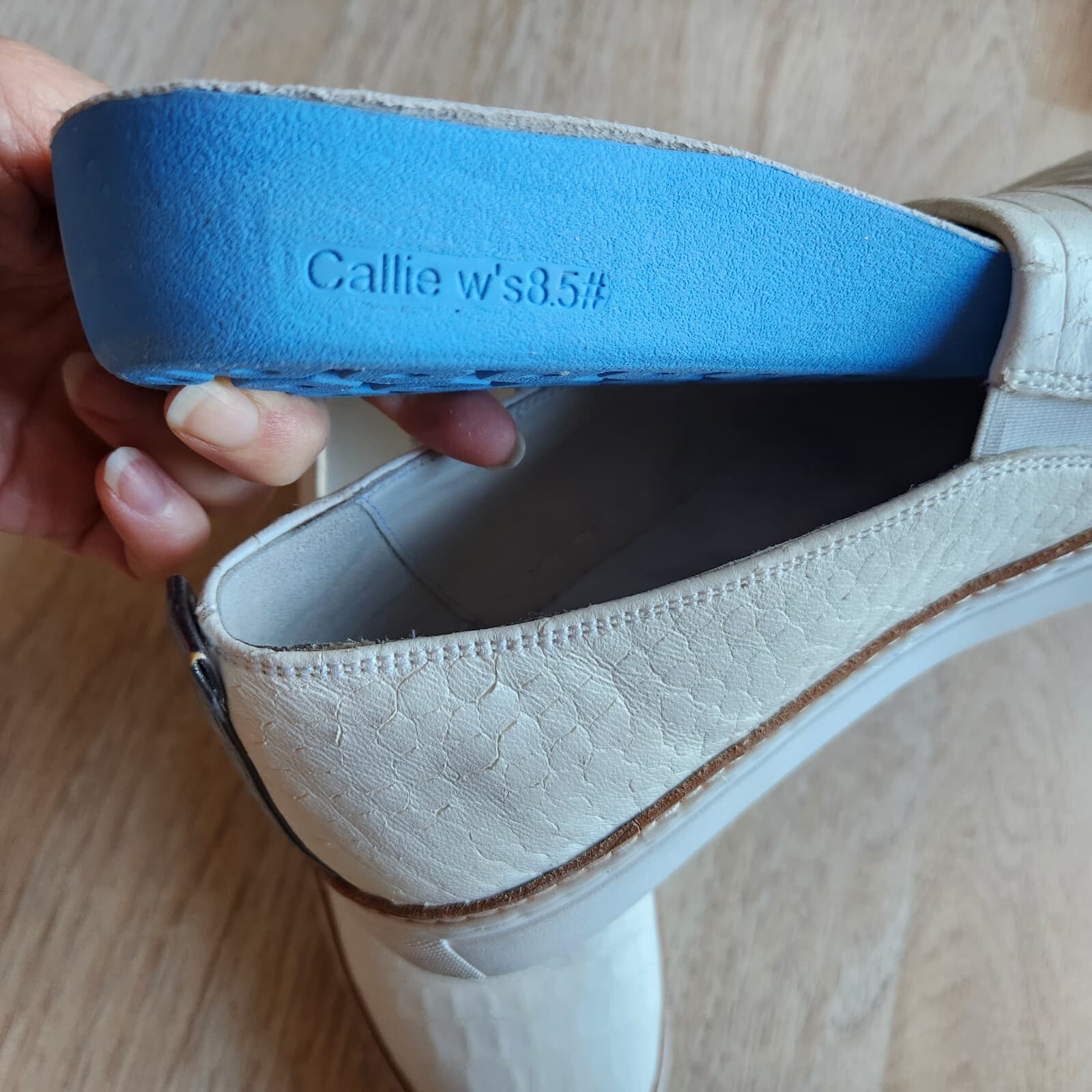 Johnston & Murphy Callie Slip On Sneaker White Croc Embossed Leahter Women 8.5M - Thumbnail 14
