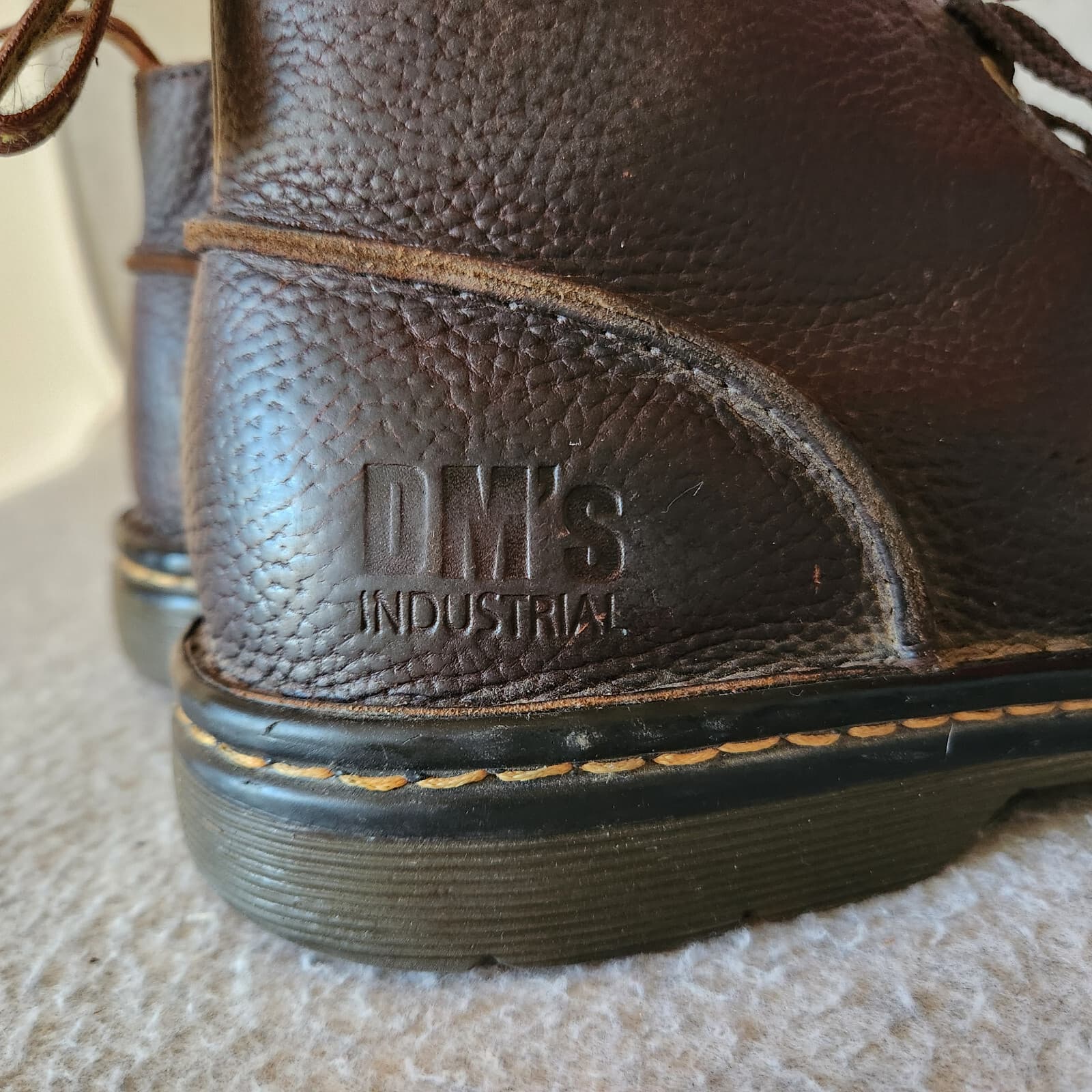 Dr.Martens Sussex Bear Track Chukka Boot Slip Resistant 3-Eye Brown Leather US11 - Thumbnail 7