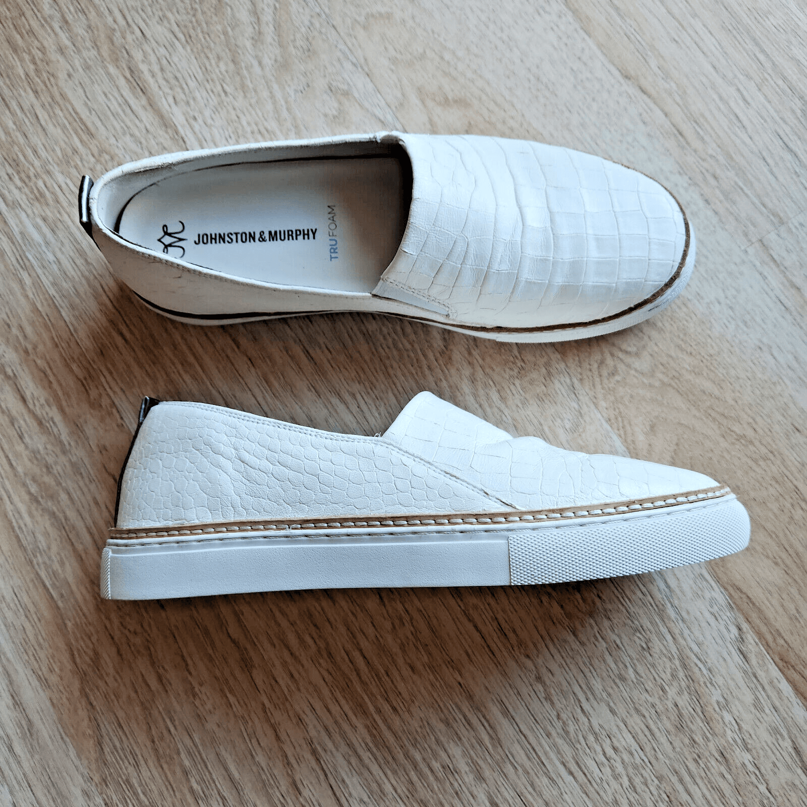 Johnston & Murphy Callie Slip On Sneaker White Croc Embossed Leahter Women 8.5M - Thumbnail 2