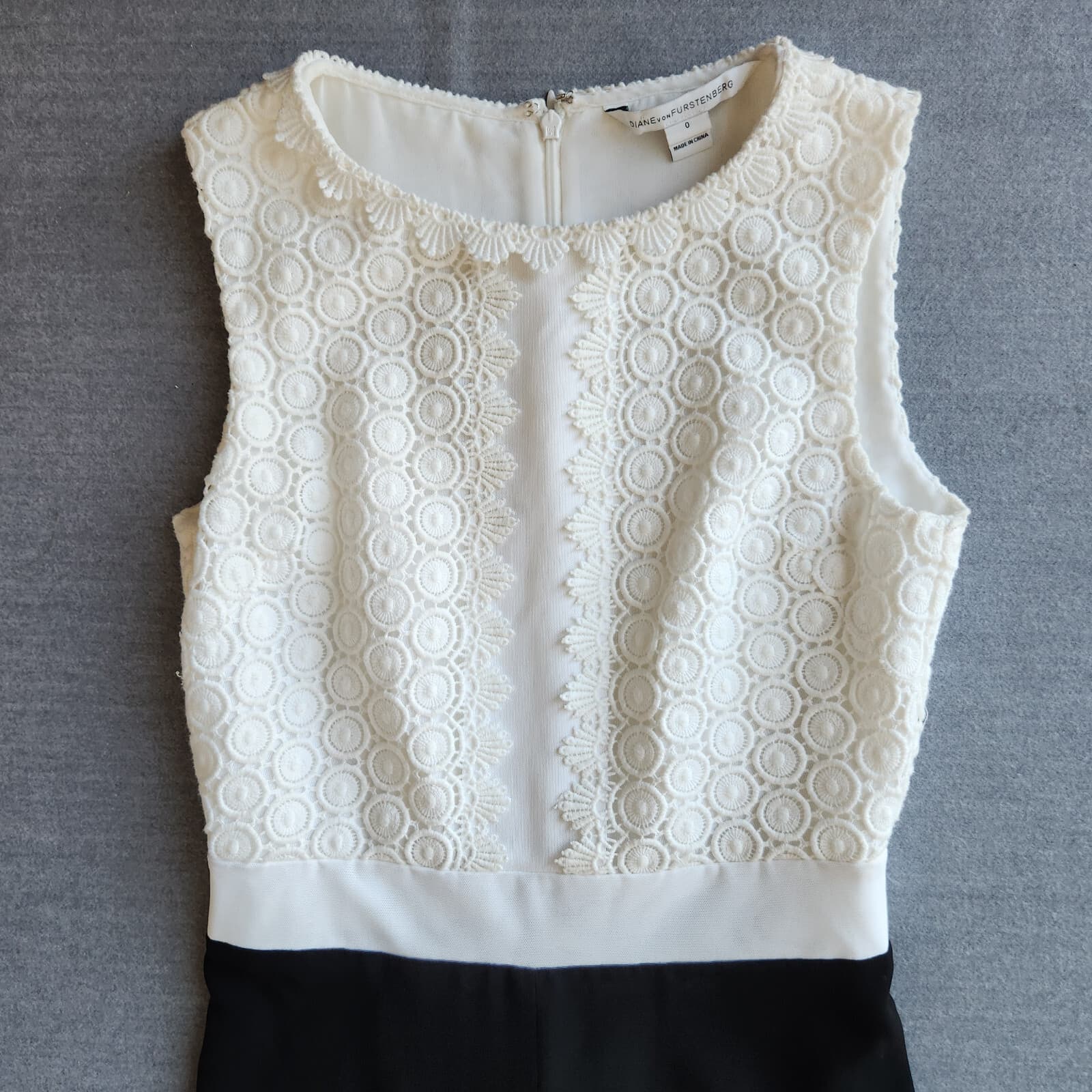 Diane Von Furstenberg $598 Tavita Lace Wide Leg Jumpsuit White Black Sz.0 - Thumbnail 10