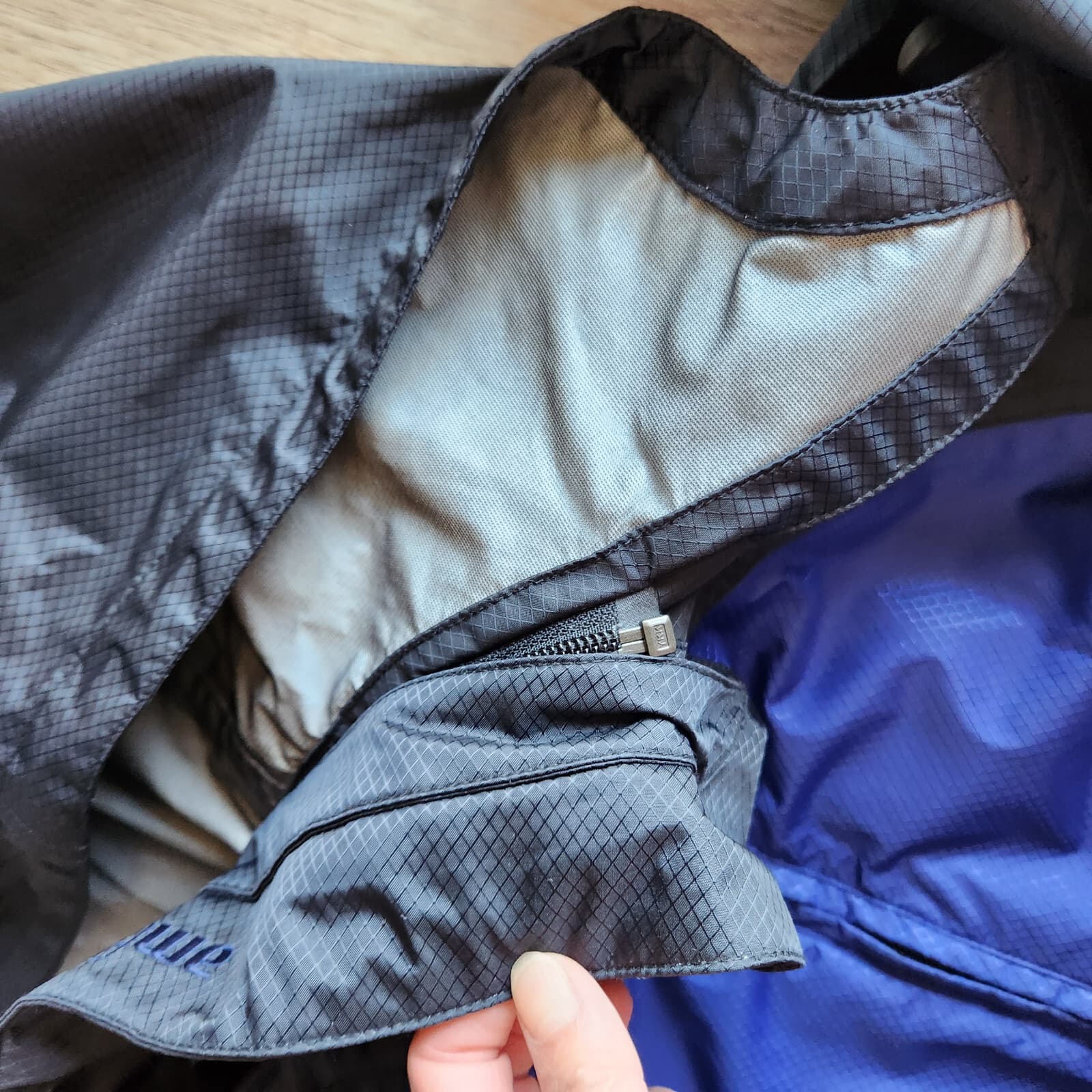 Vintage Pearl Izumi Windbreaker Cycling Jacket Attachable Hood Blue Women's XS - Thumbnail 10