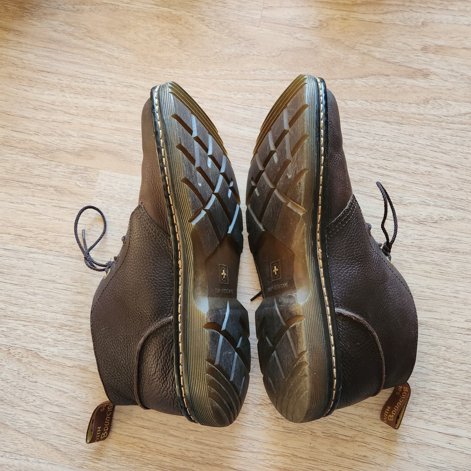 Dr.Martens Sussex Bear Track Chukka Boot Slip Resistant 3-Eye Brown Leather US11 - Thumbnail 9