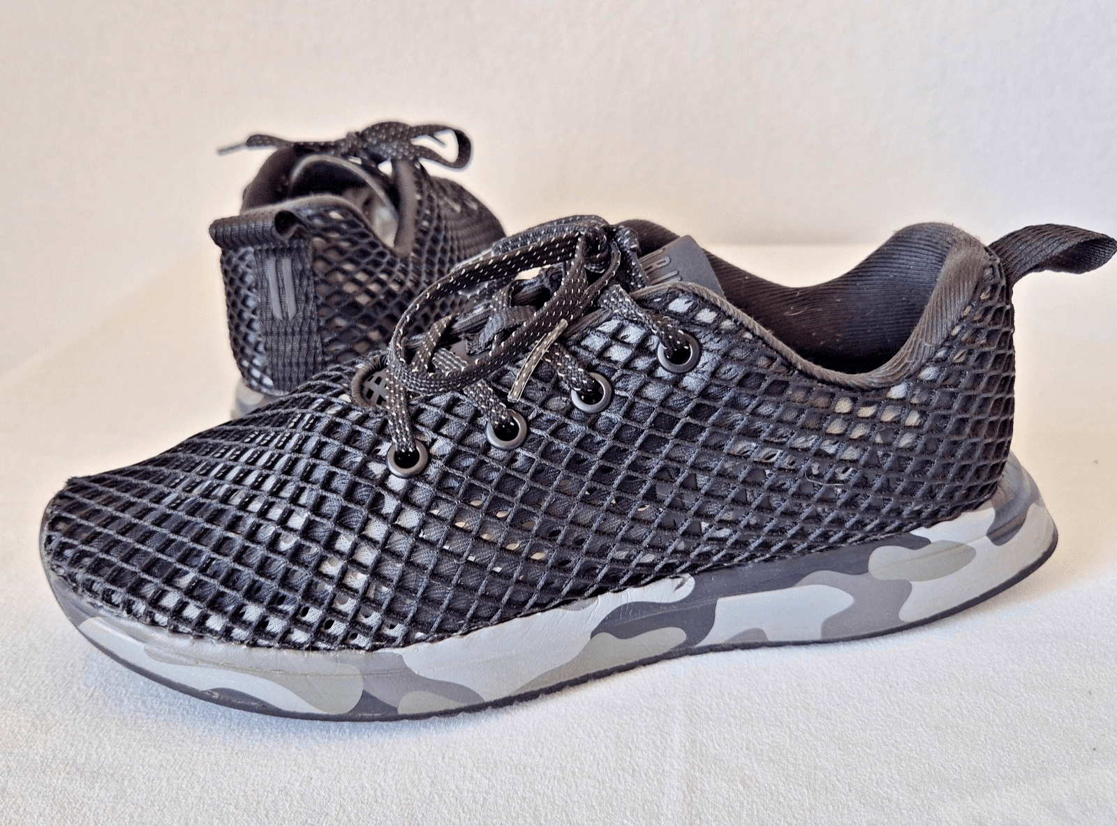 Nobull Mesh Runner Sneakers Lace-Up Flexible Support Black Camo Unisex M6.5 W8 - Thumbnail 2