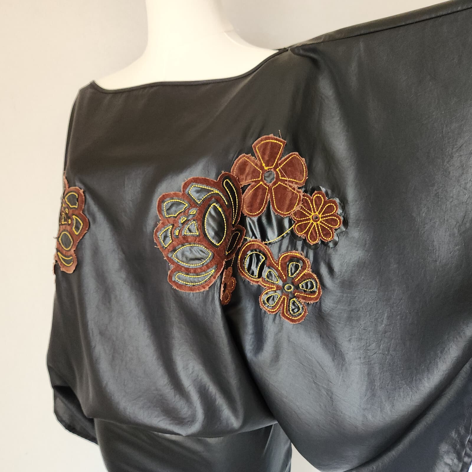 Custo Barcelona Floral Embellished Satin Kimono Sleeve Mini Dress Black Sz.38/2 - Thumbnail 3