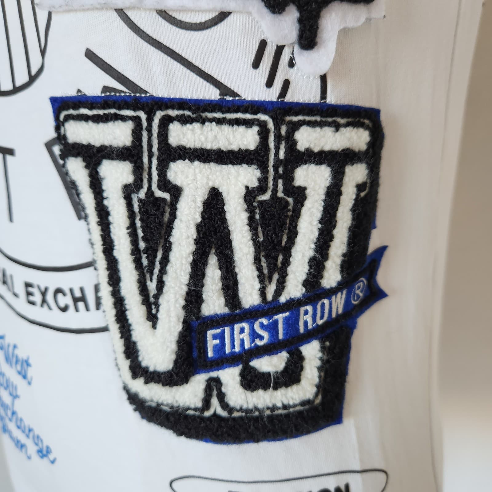 First Row Grade School Patch Graphic Tee Shirt Short Sleeve White Youth Unisex M - Thumbnail 5