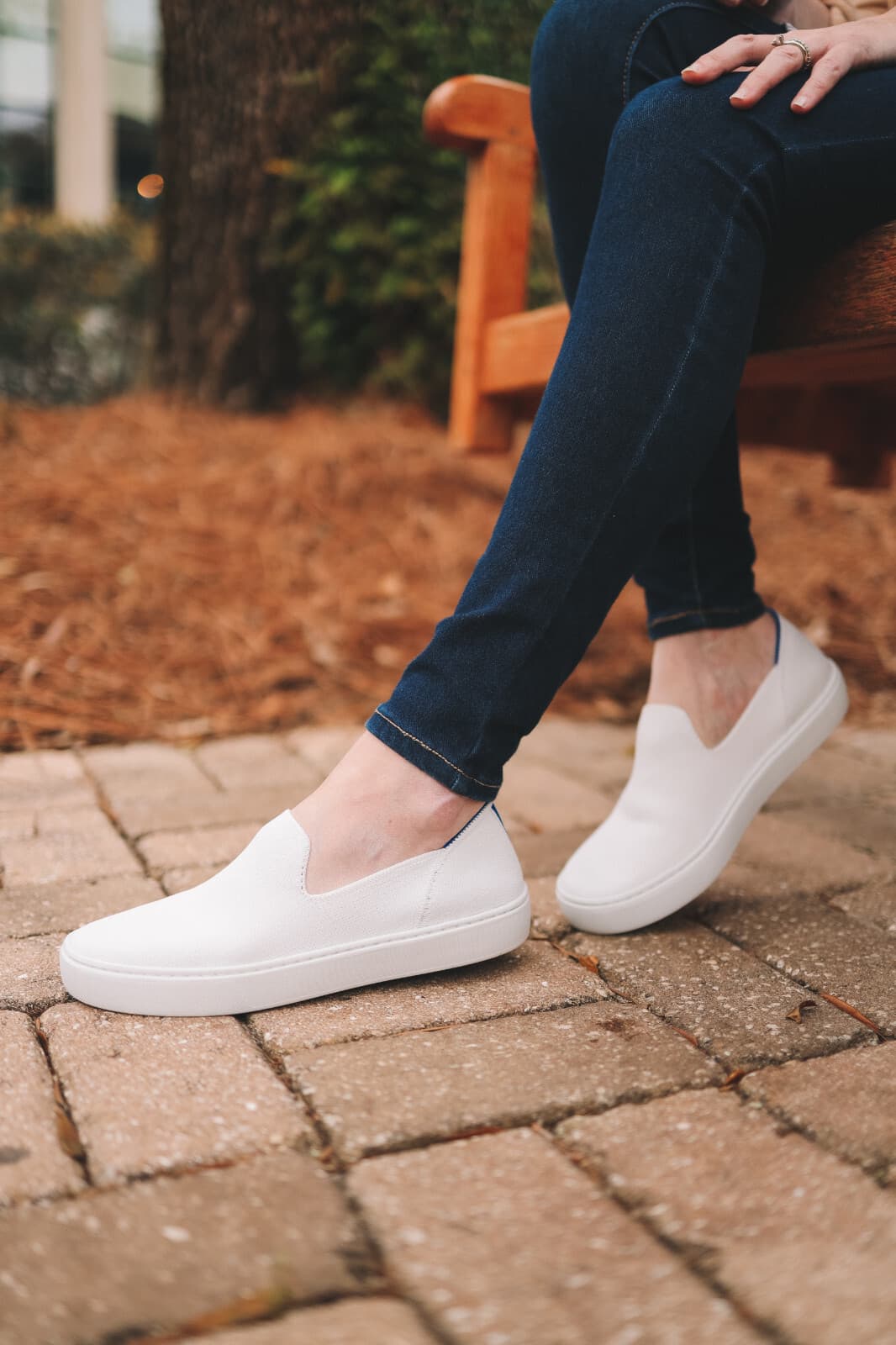NWOB Rothy's The Original Slip On Sneaker Soft Flexible Bright White US5 $119 - Thumbnail 2
