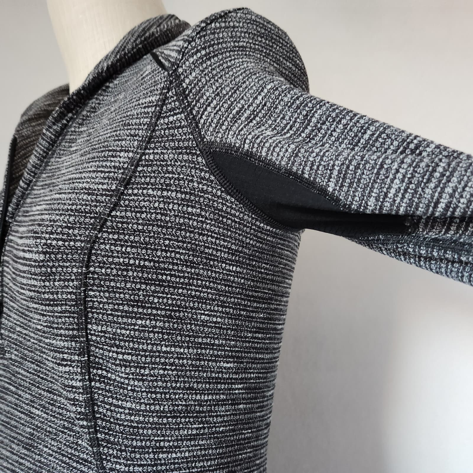 Lululemon Think Fast Pullover Sweatshirt Mini Check Pique Black Heathered Sz.6 - Thumbnail 8