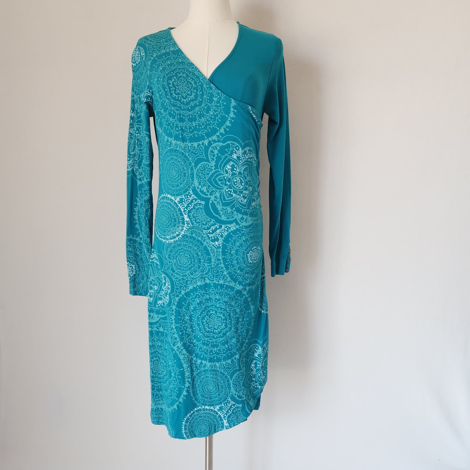 Kuhl Grace Mandala Printed Surplice Dress Long Sleeve Organic Cotton Green Sz.S - Thumbnail 2
