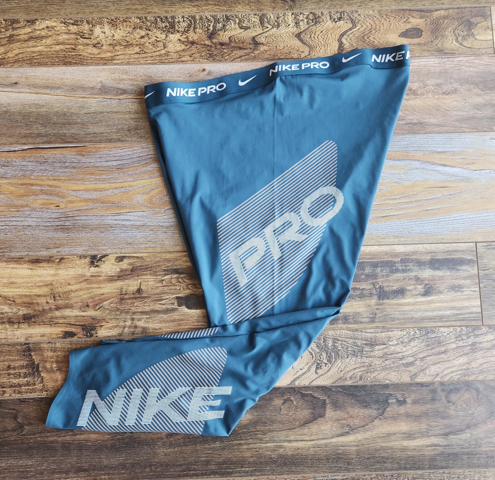 NIKE PRO Dri-Fit Graphic Activewear Legging High Waist Green Women Plus Size 2X - Thumbnail 4